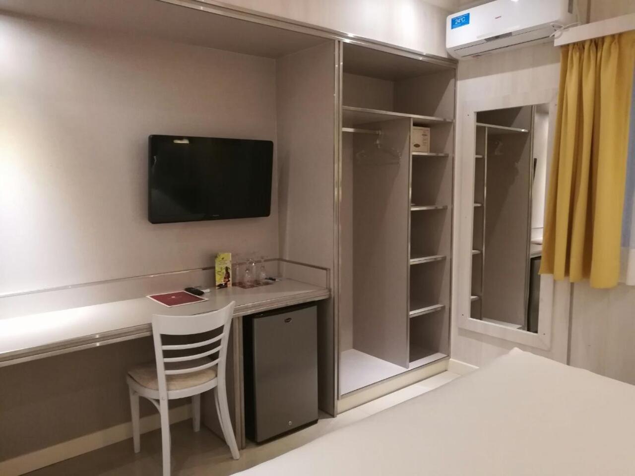 Superior Quadruple Room photo 2