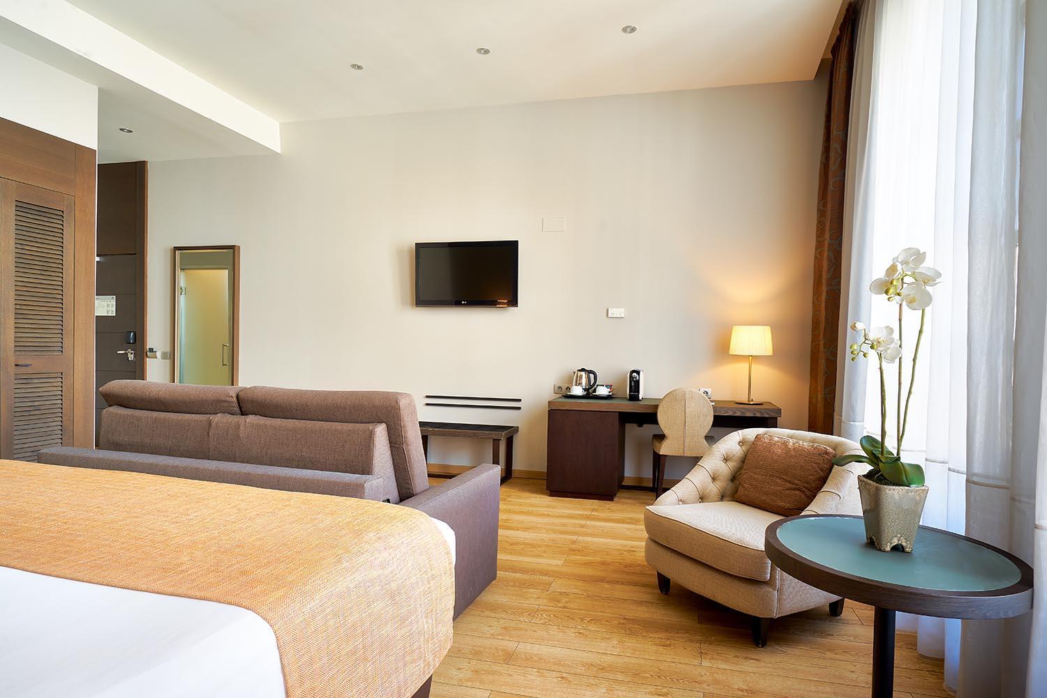 Double Room with Extra Bed - Photo 7