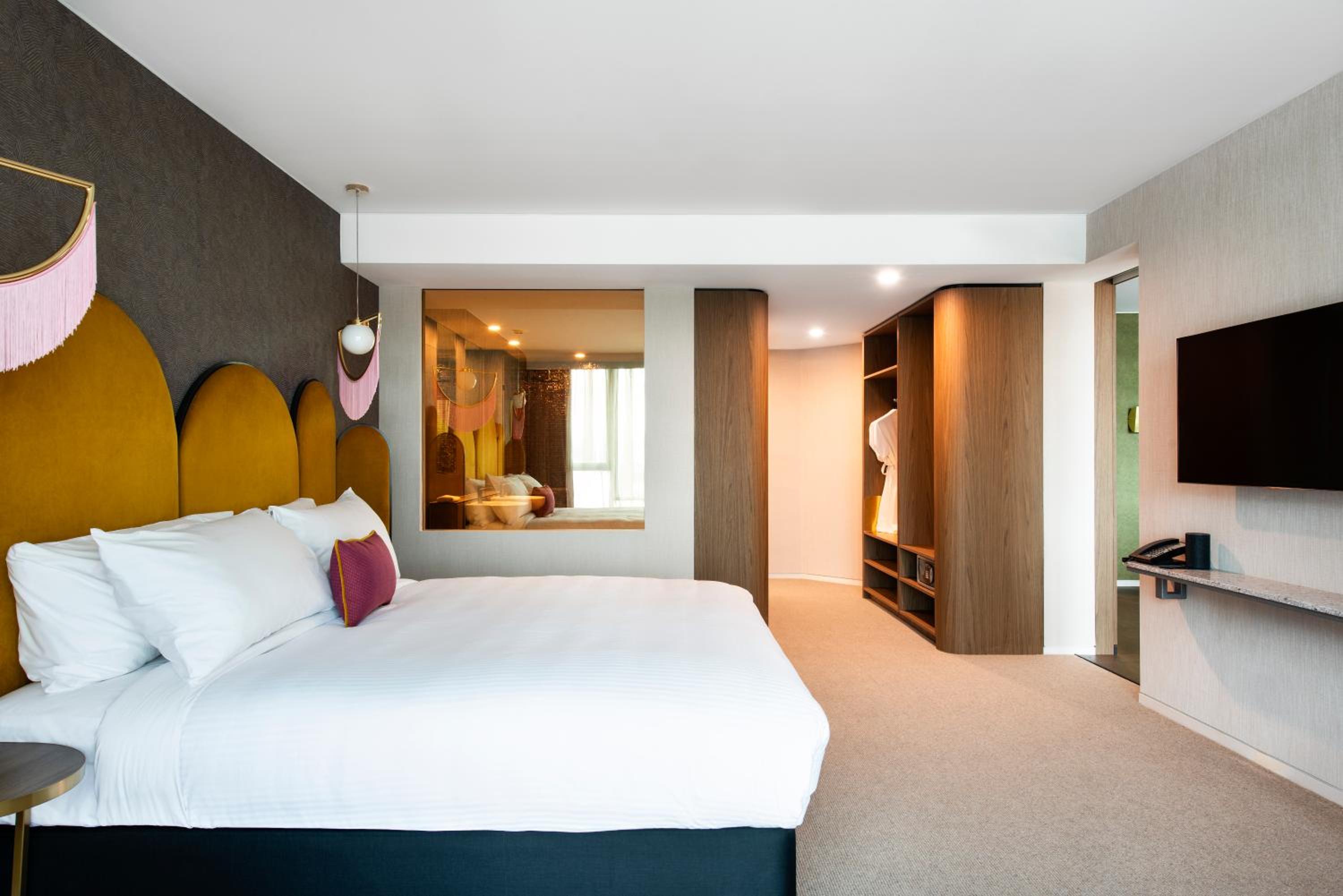 Rockstar Suite