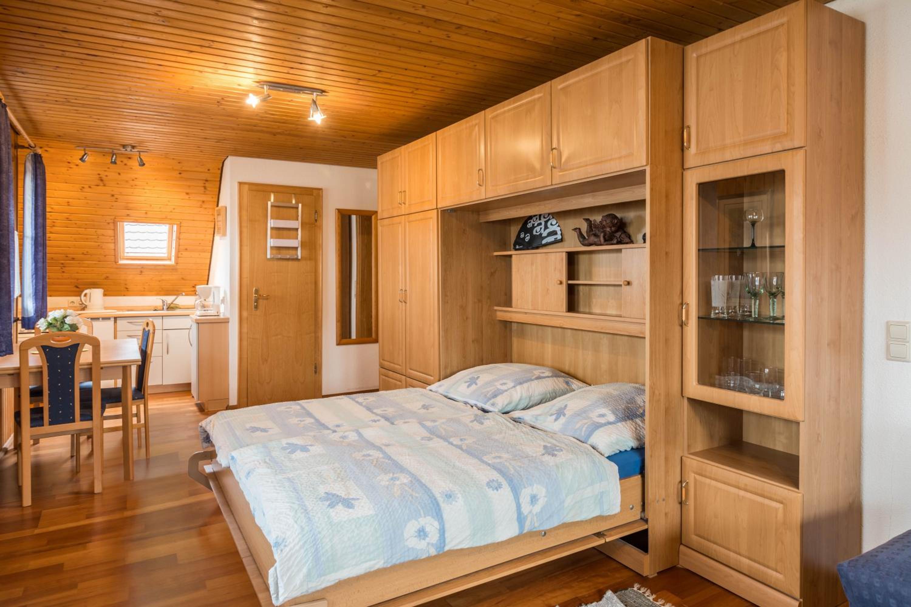 Superior One-Bedroom Apartment with Balcony - Photo 10
