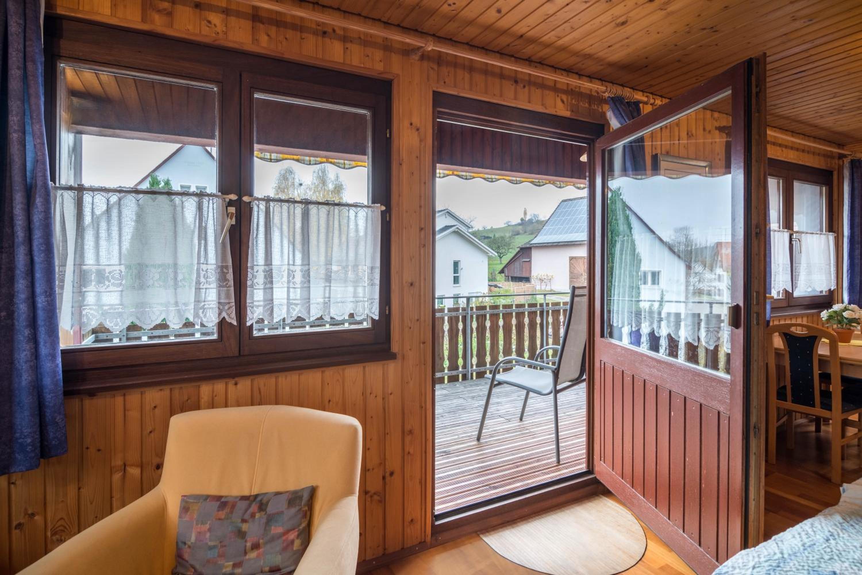 Superior One-Bedroom Apartment with Balcony - Photo 4