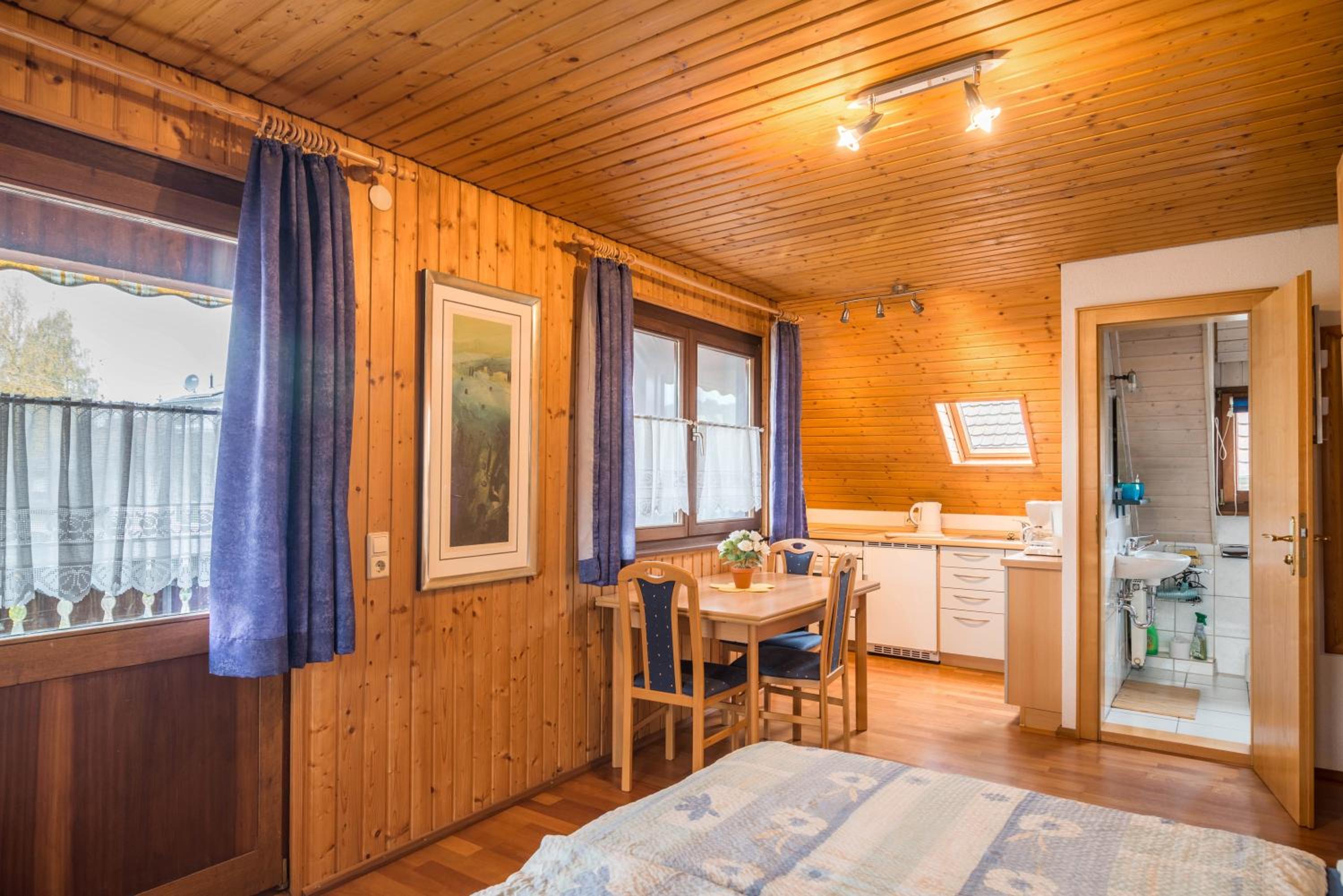 Superior One-Bedroom Apartment with Balcony - Photo 16