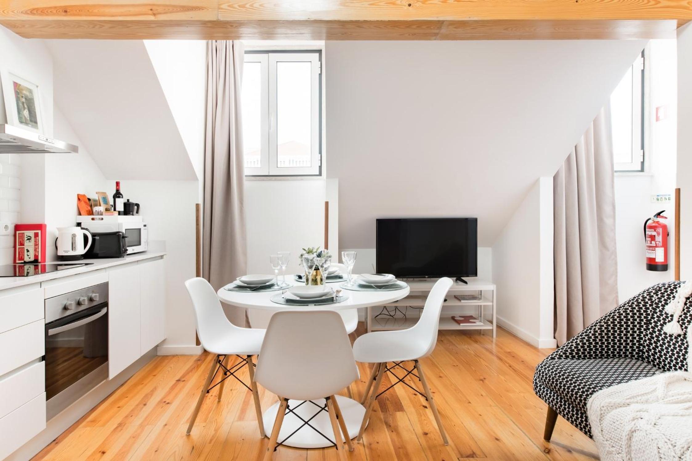 Apartment - Photo 3