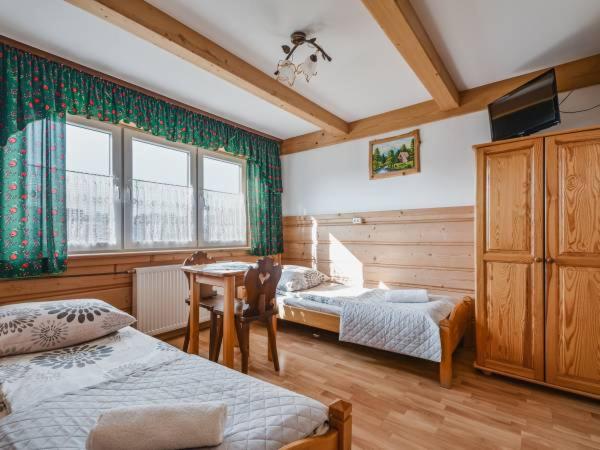 Quadruple Room with Balcony photo 2