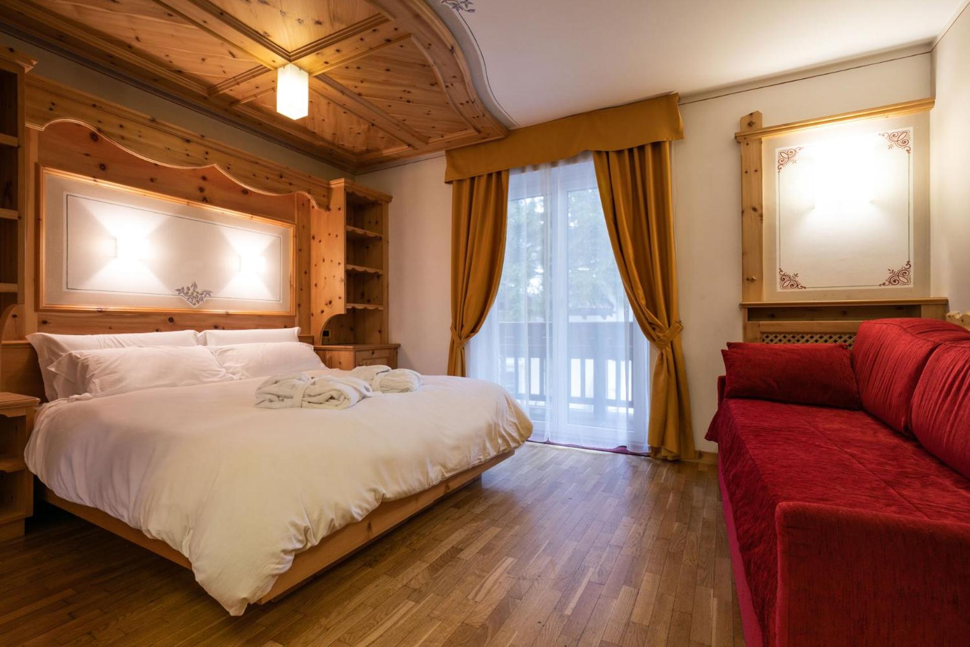 Standard Triple Room photo 3