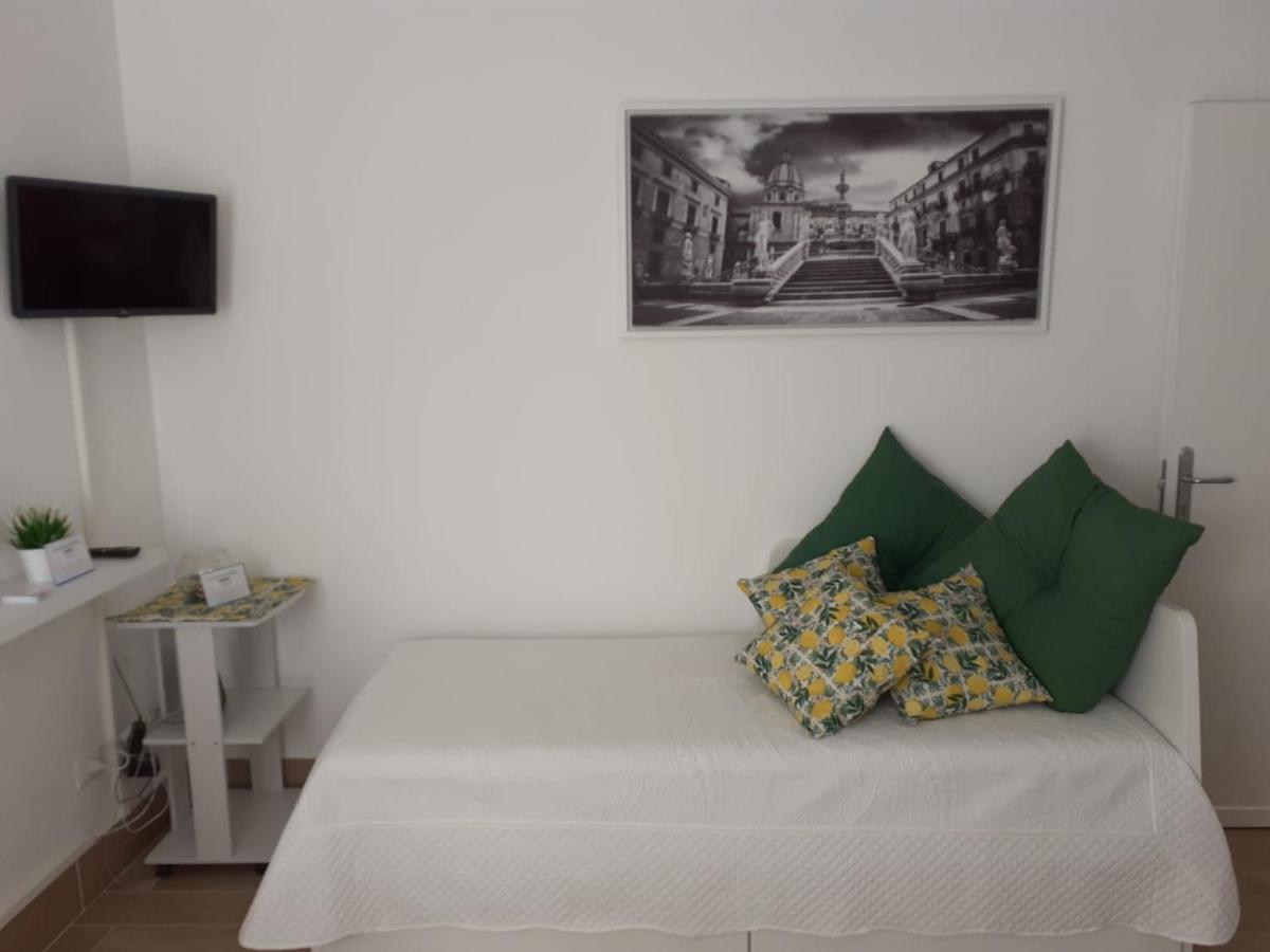 Single Room with Private Bathroom