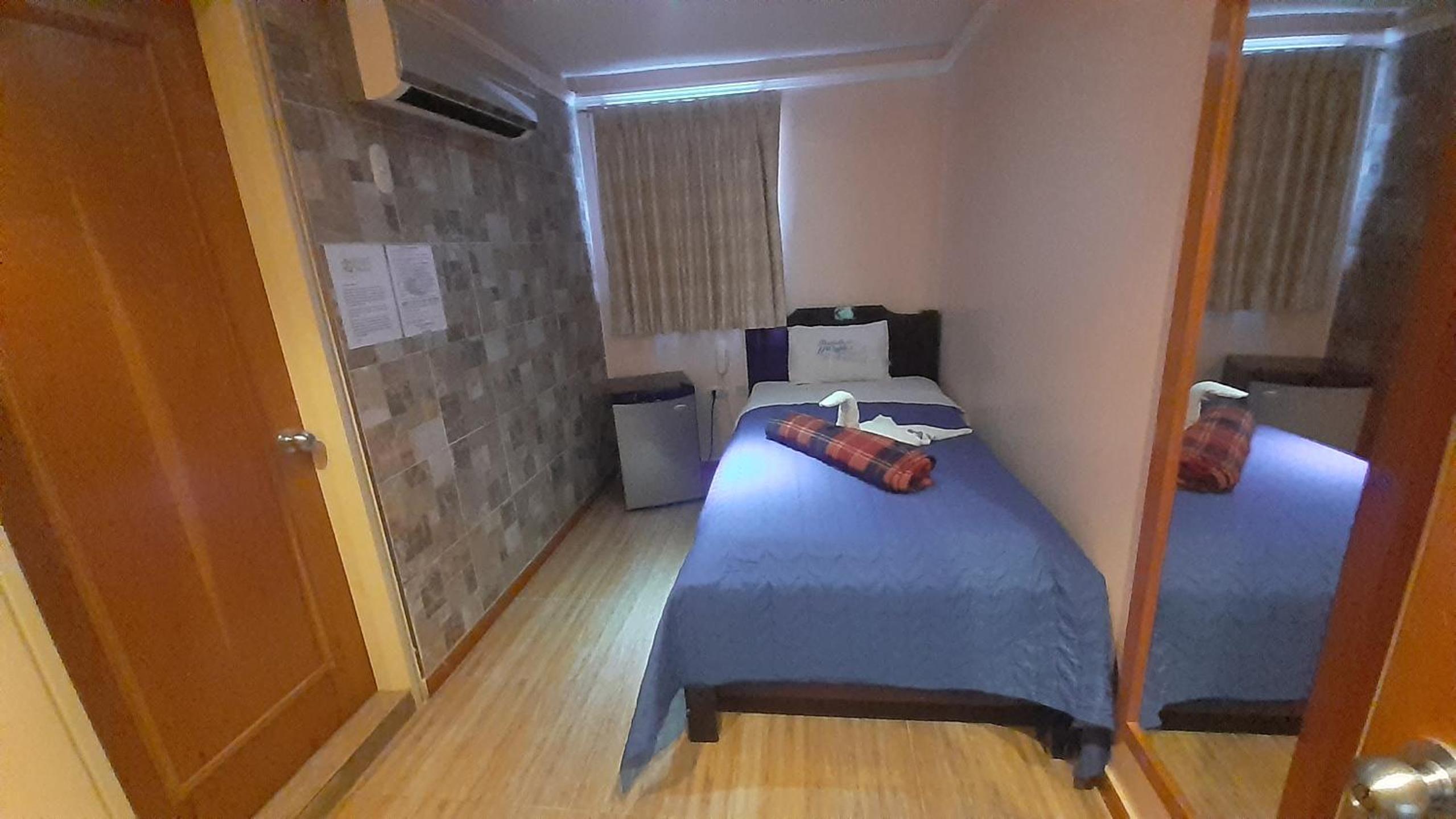 HOTEL MUEVETE POR VARGAS