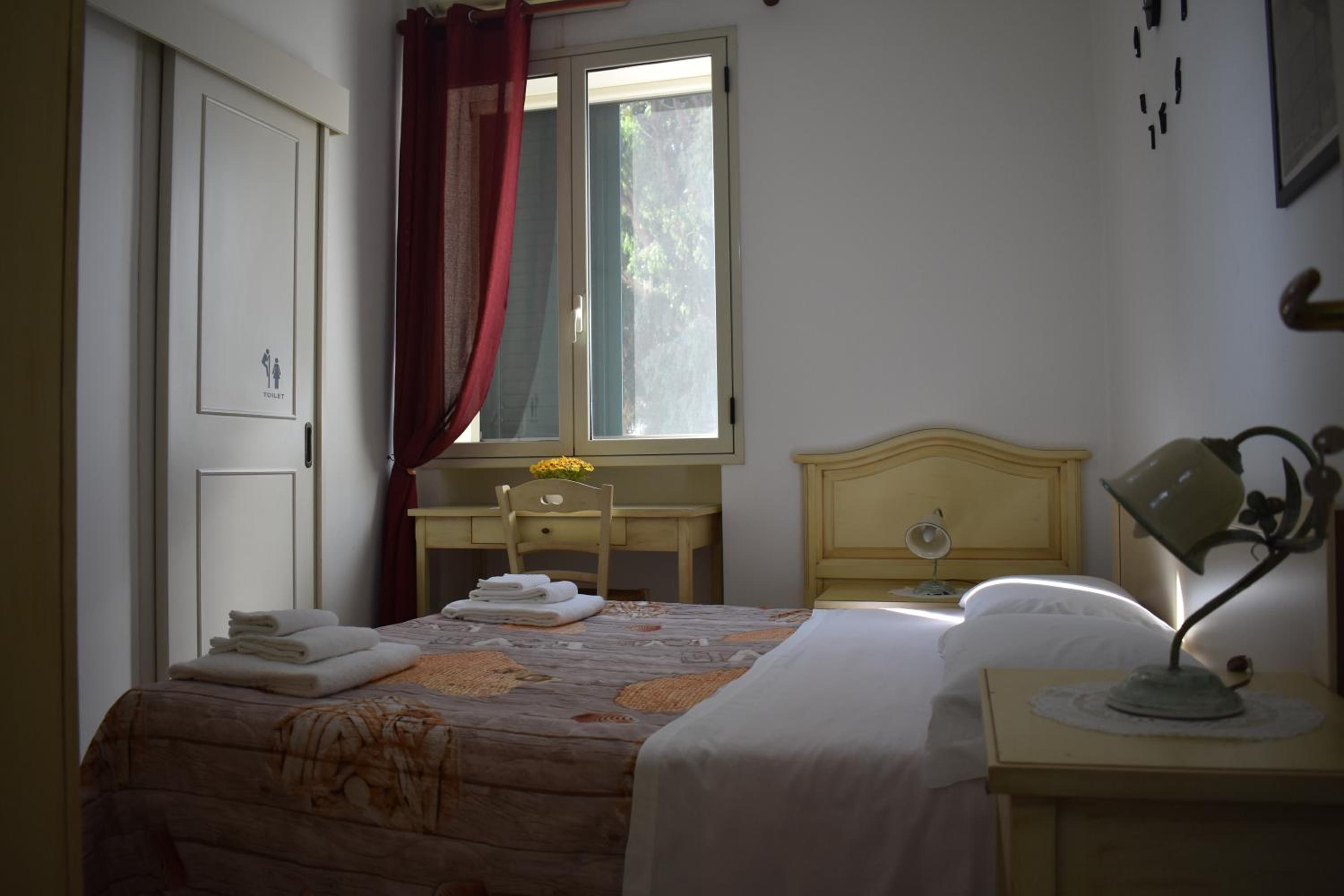 Double Room with Sea View - Photo 6