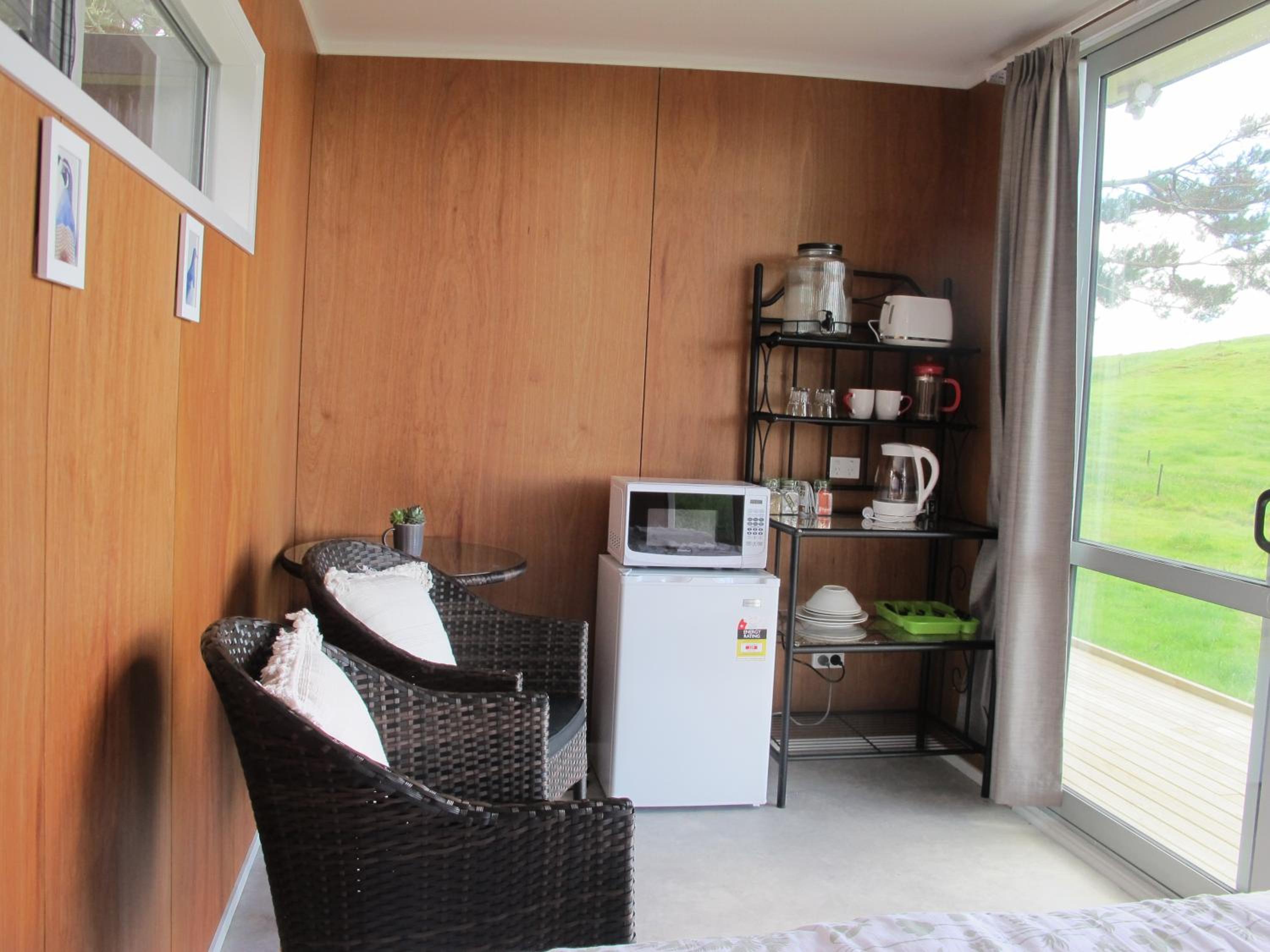 Queen Room - Disability Access - Photo 4