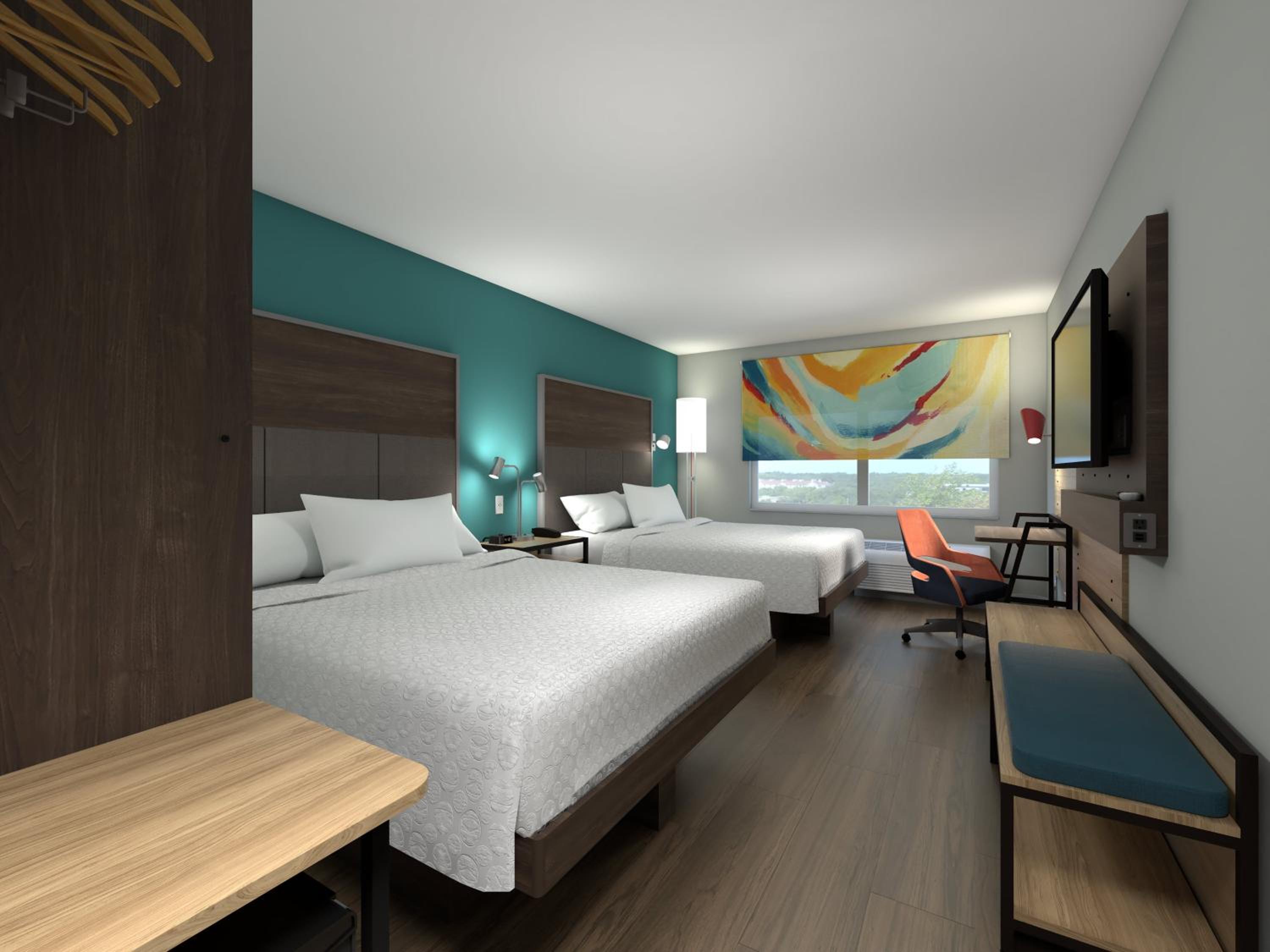 Queen Room with Two Queen Beds - Photo 3