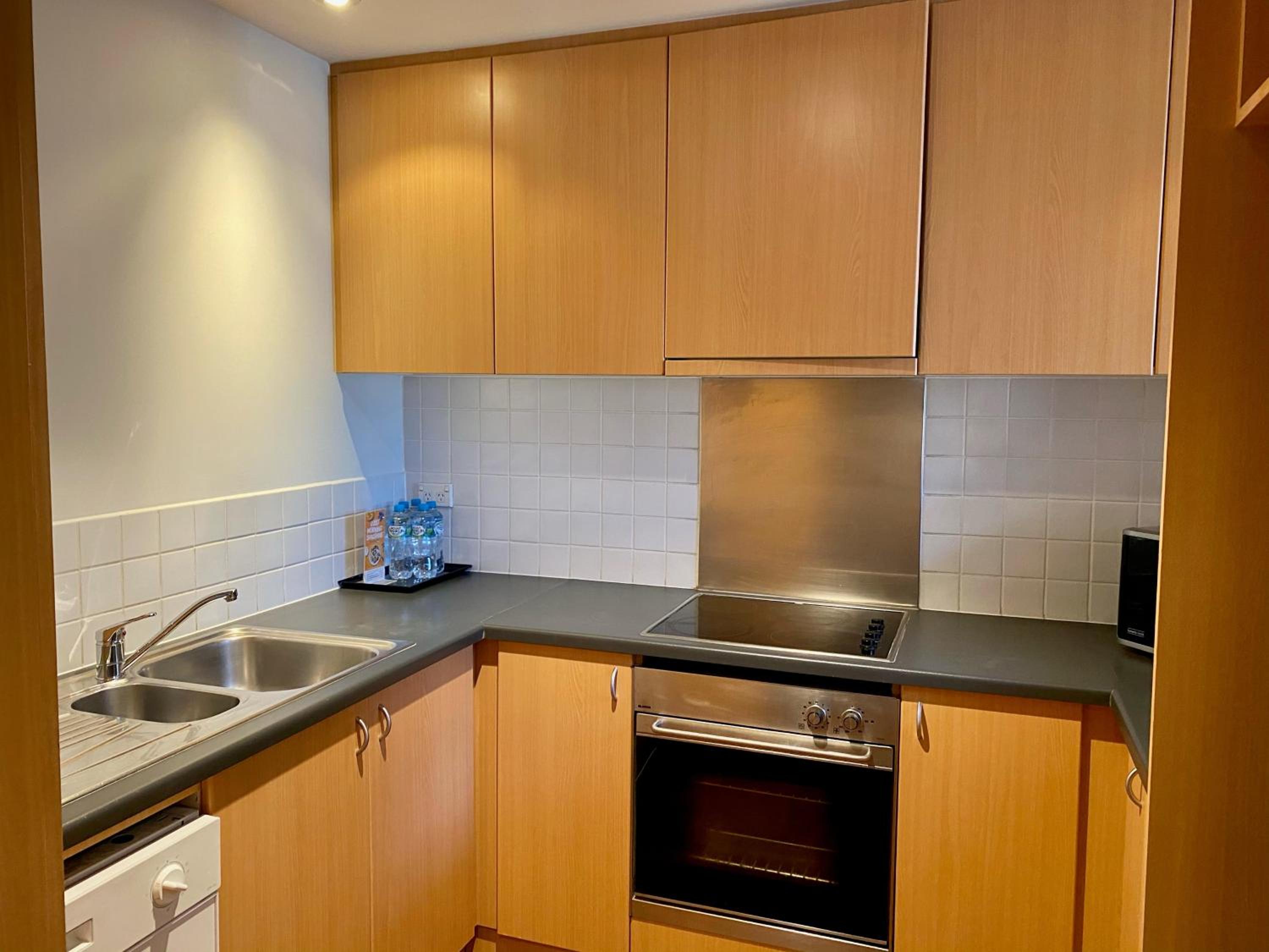 Three-Bedroom Apartment - Photo 7
