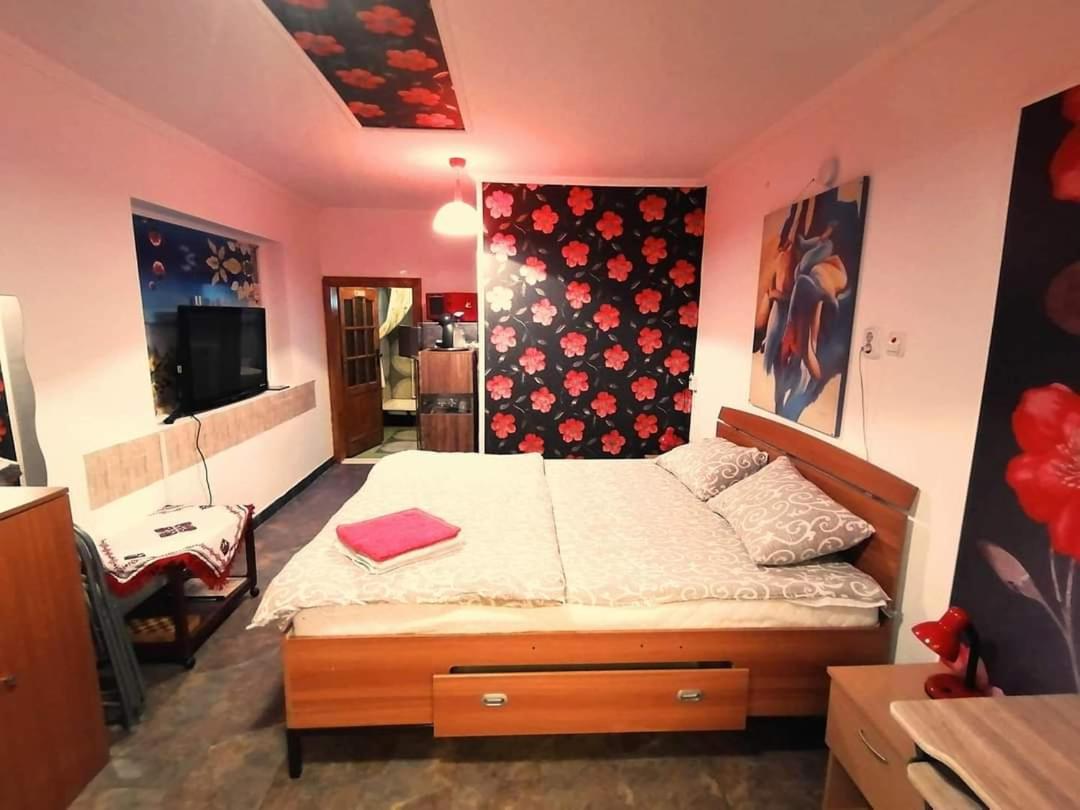 Triple Room With Private Bathroom photo 1