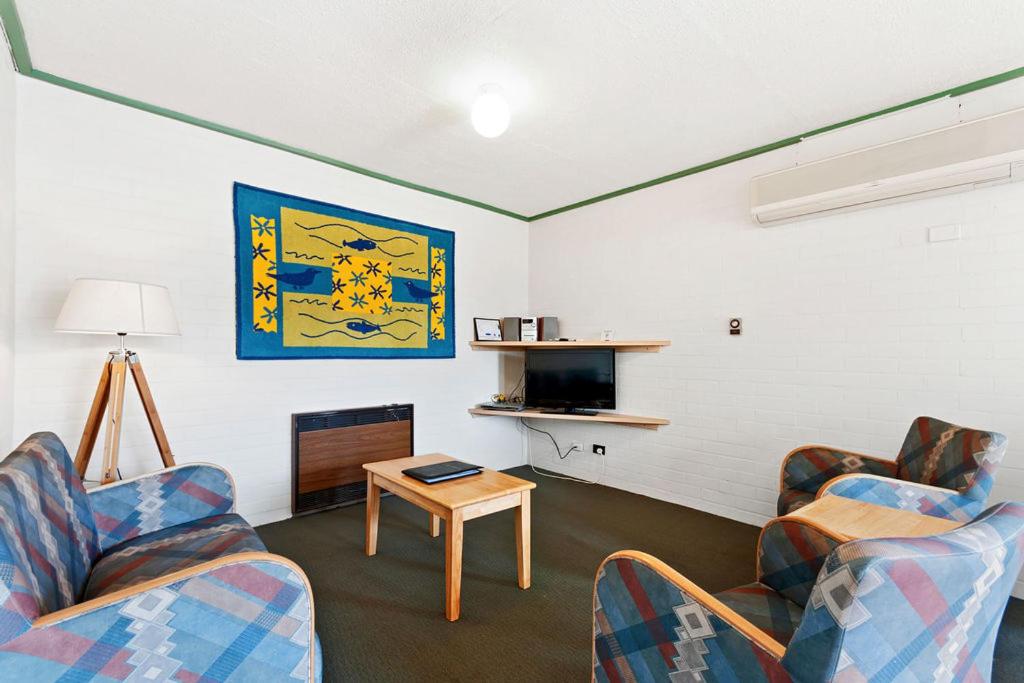 Two-Bedroom Apartment photo 1