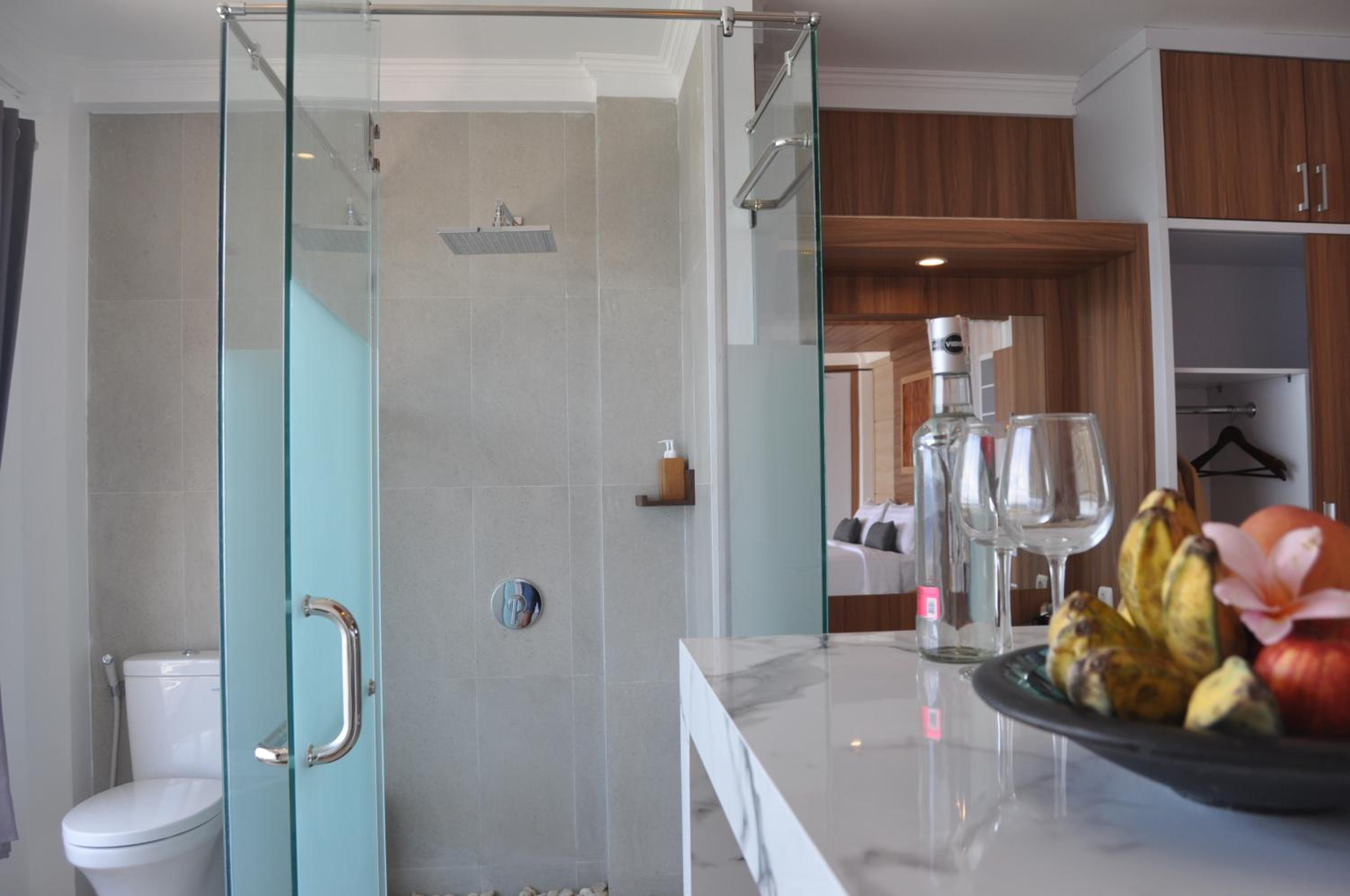 One-Bedroom Suite - Photo 115