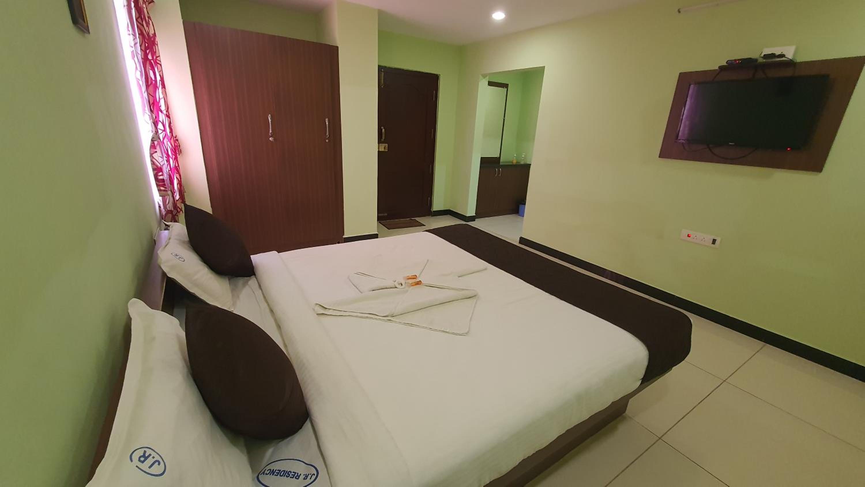 Deluxe Double Room photo 2