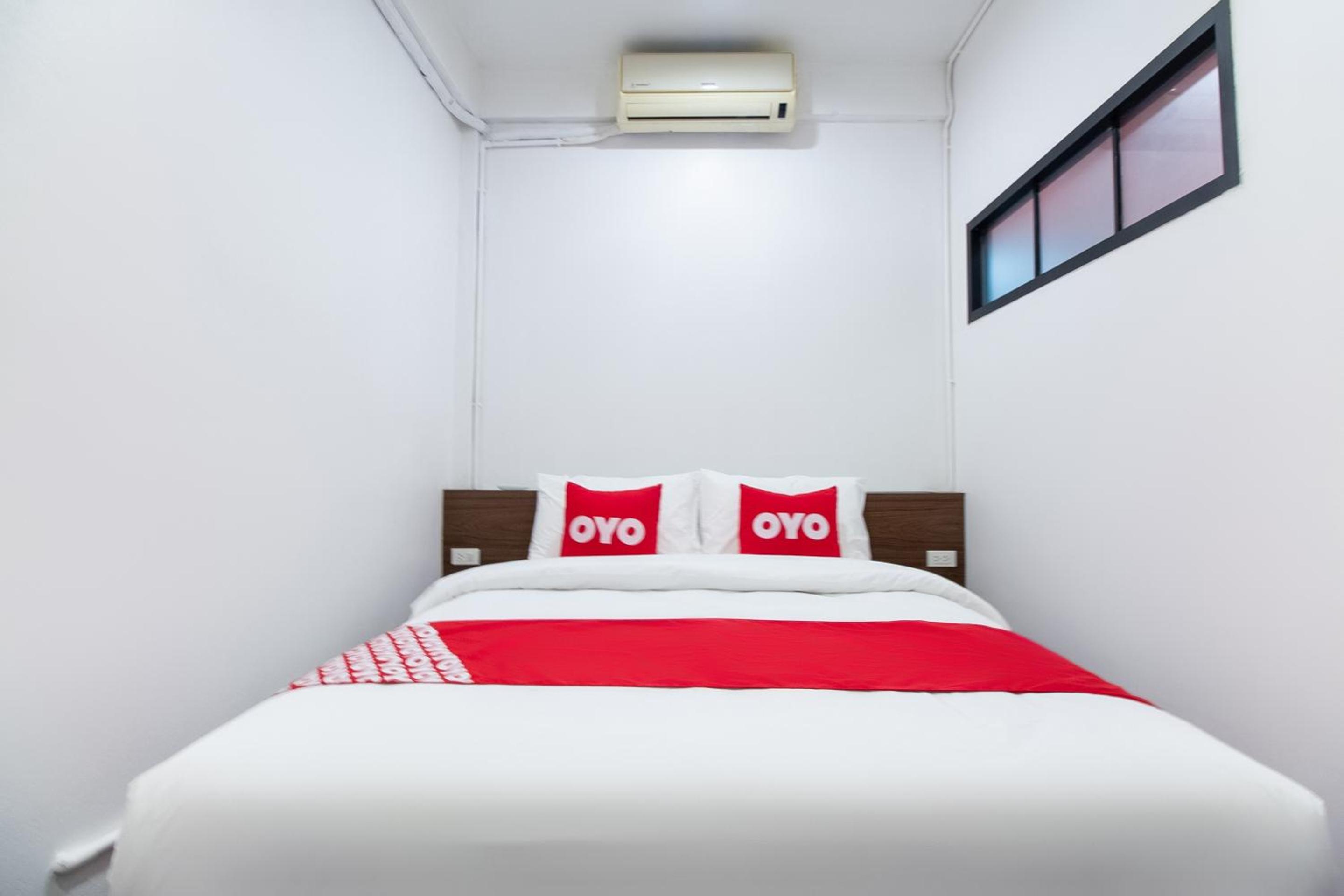 Double Room With Shared Bathroom photo 2