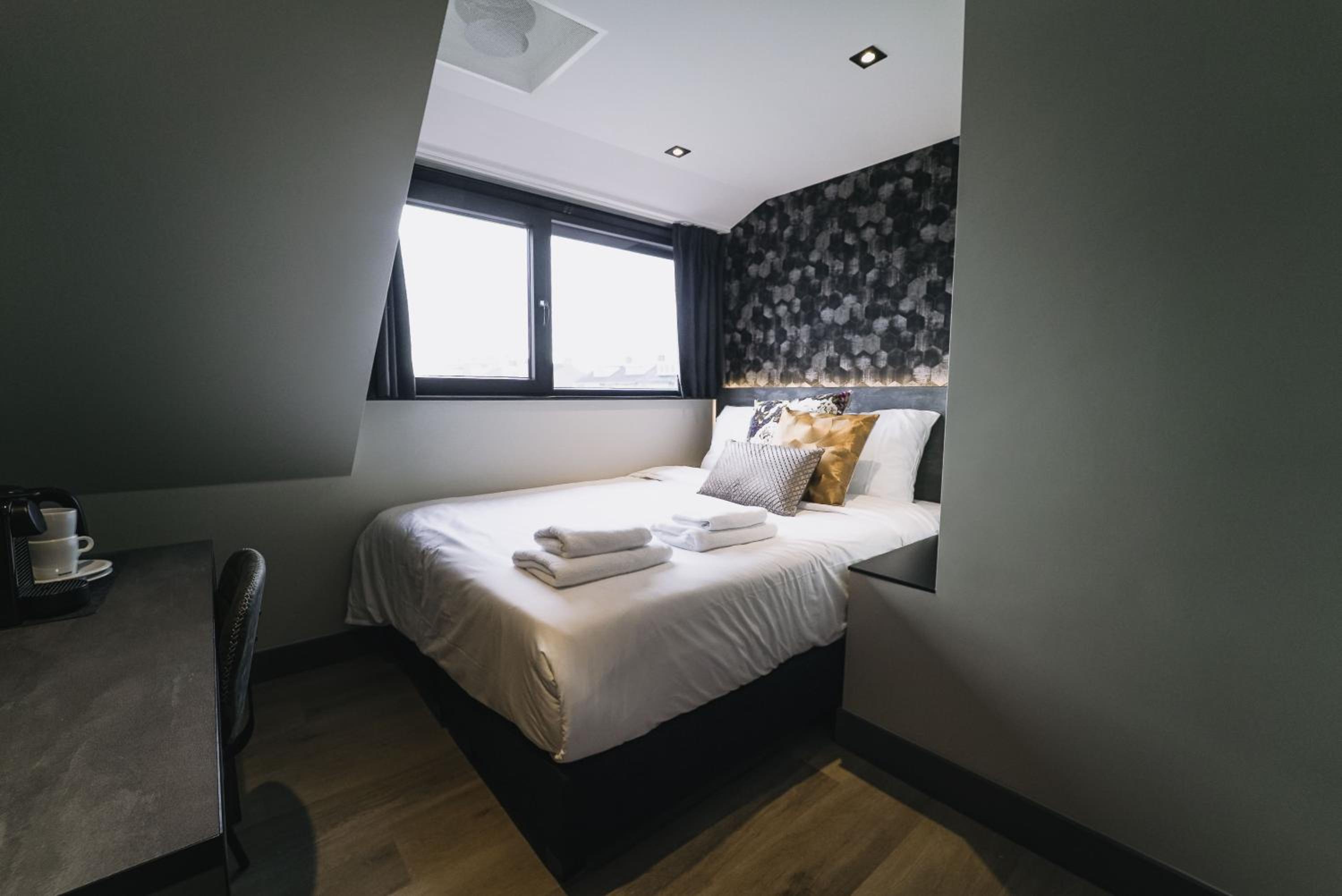 Budget Double Room - Photo 1