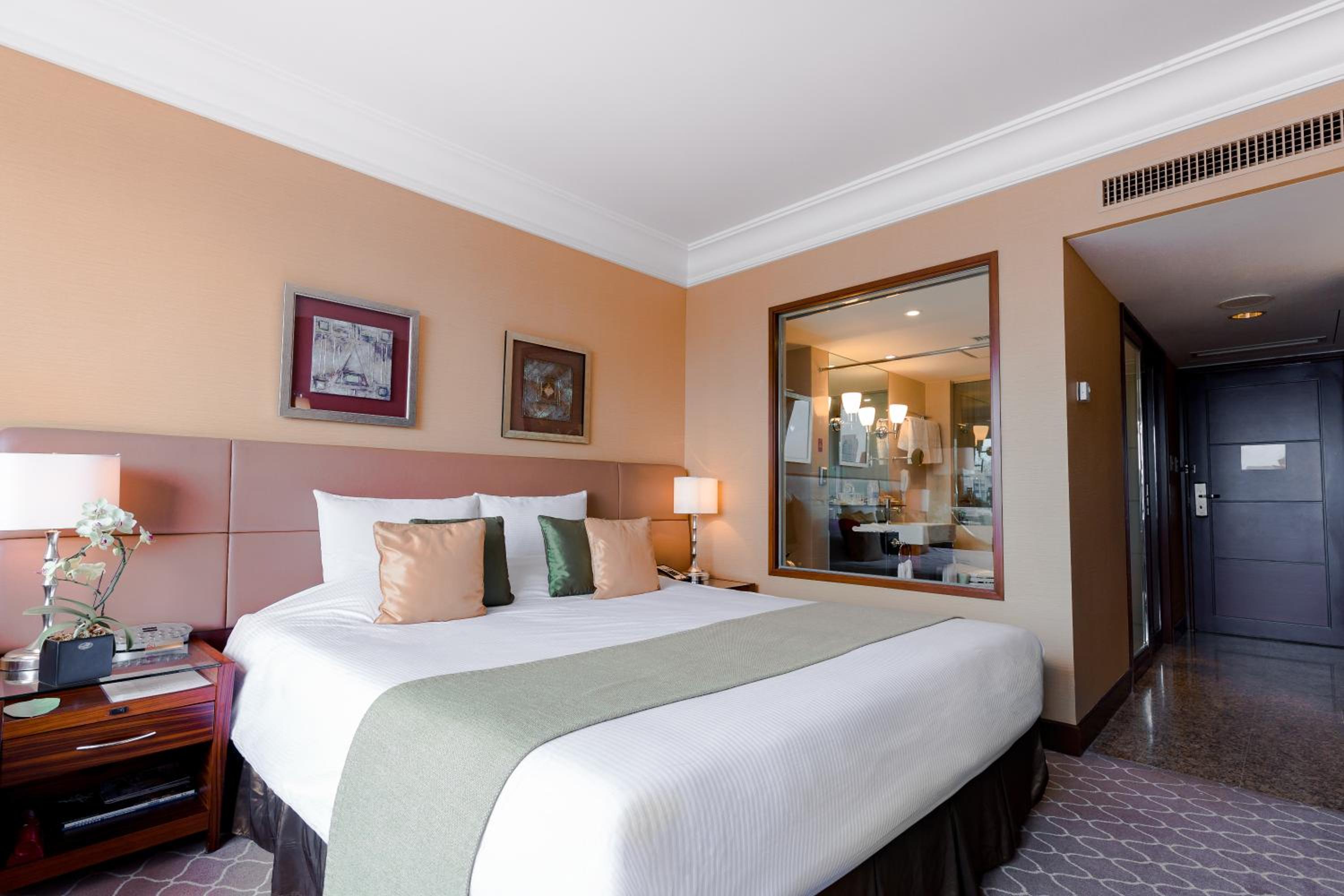 Executive Room