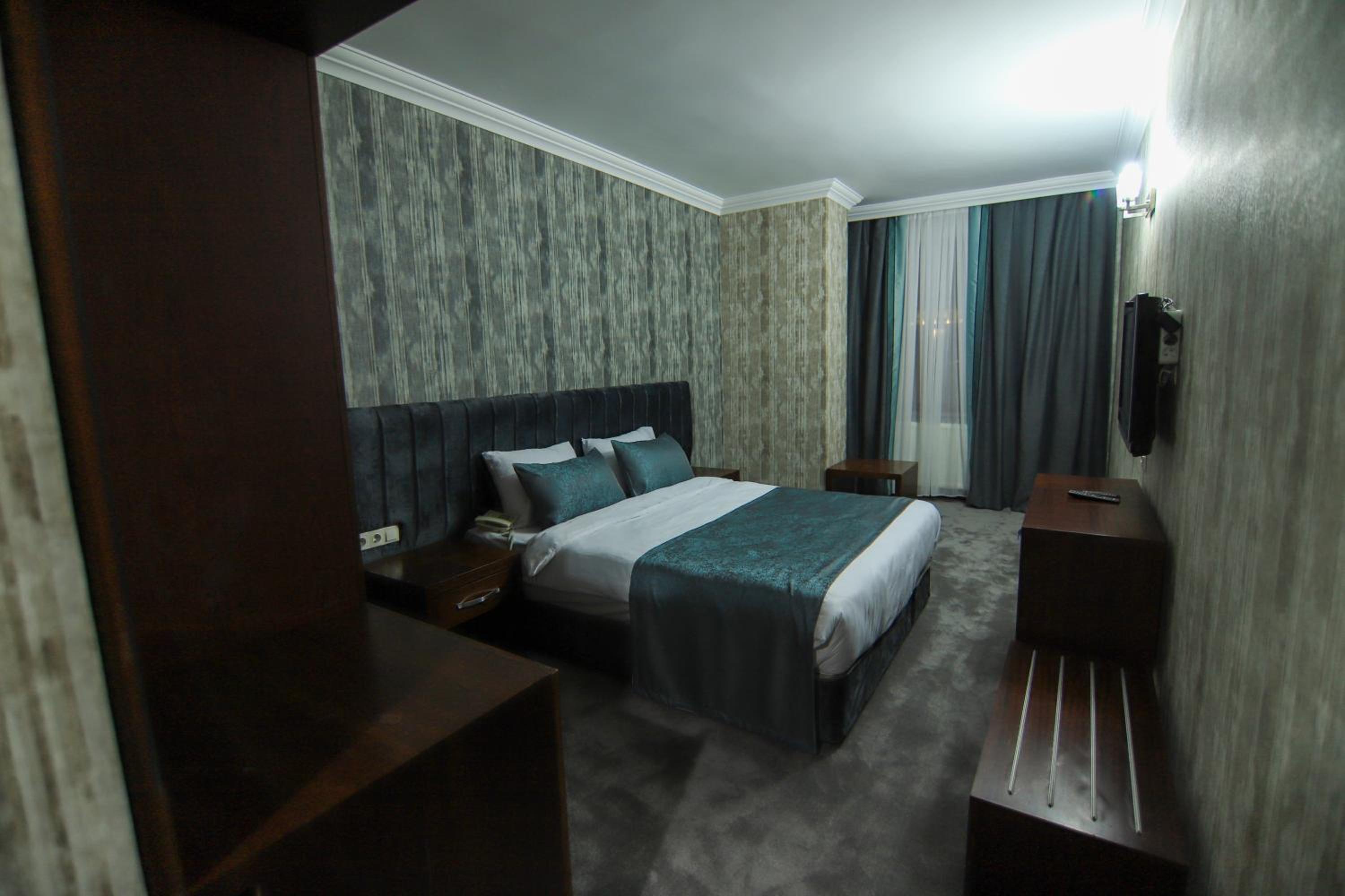 Large Double Room photo 2