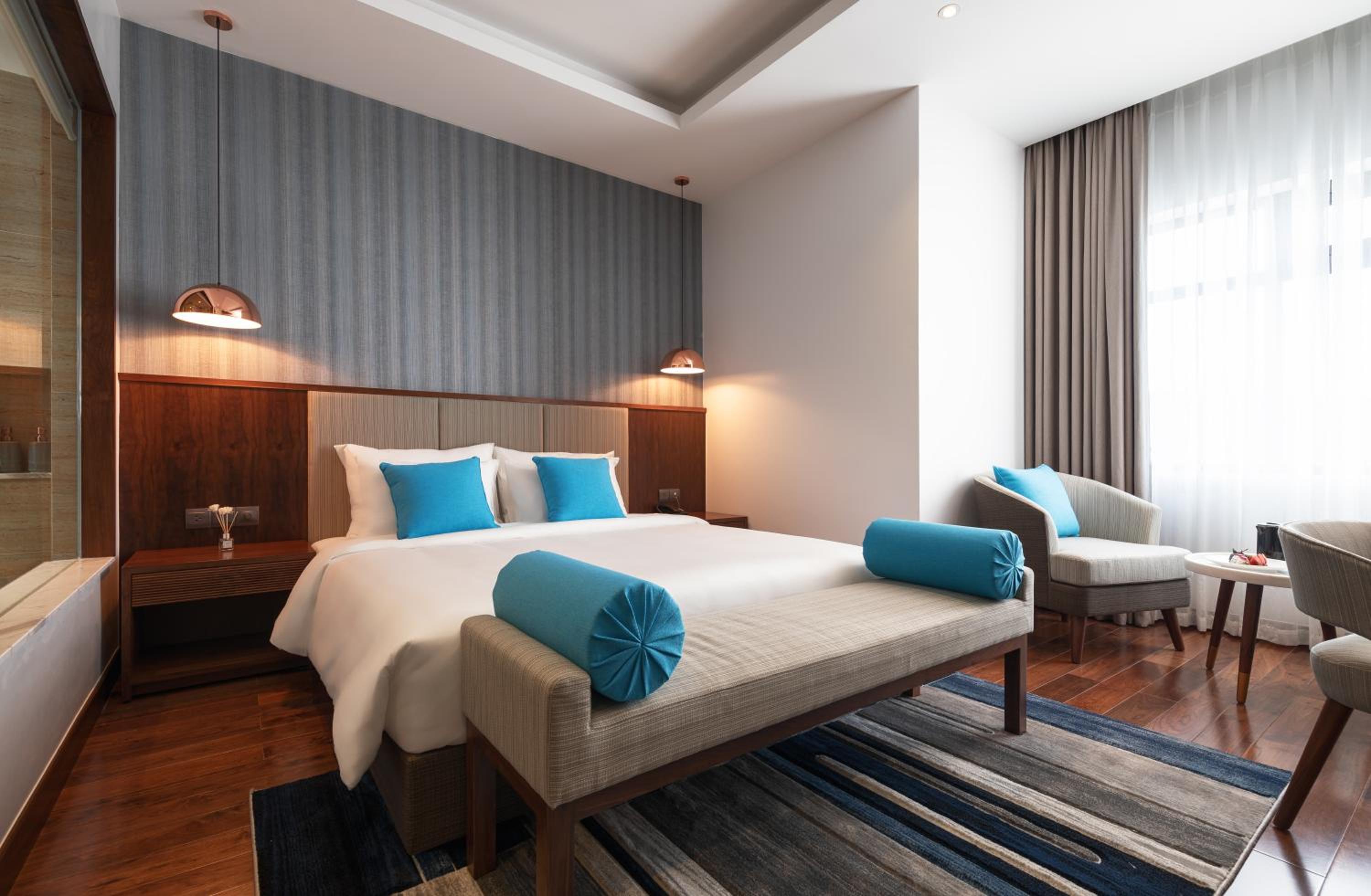 Deluxe King Room - Photo 1
