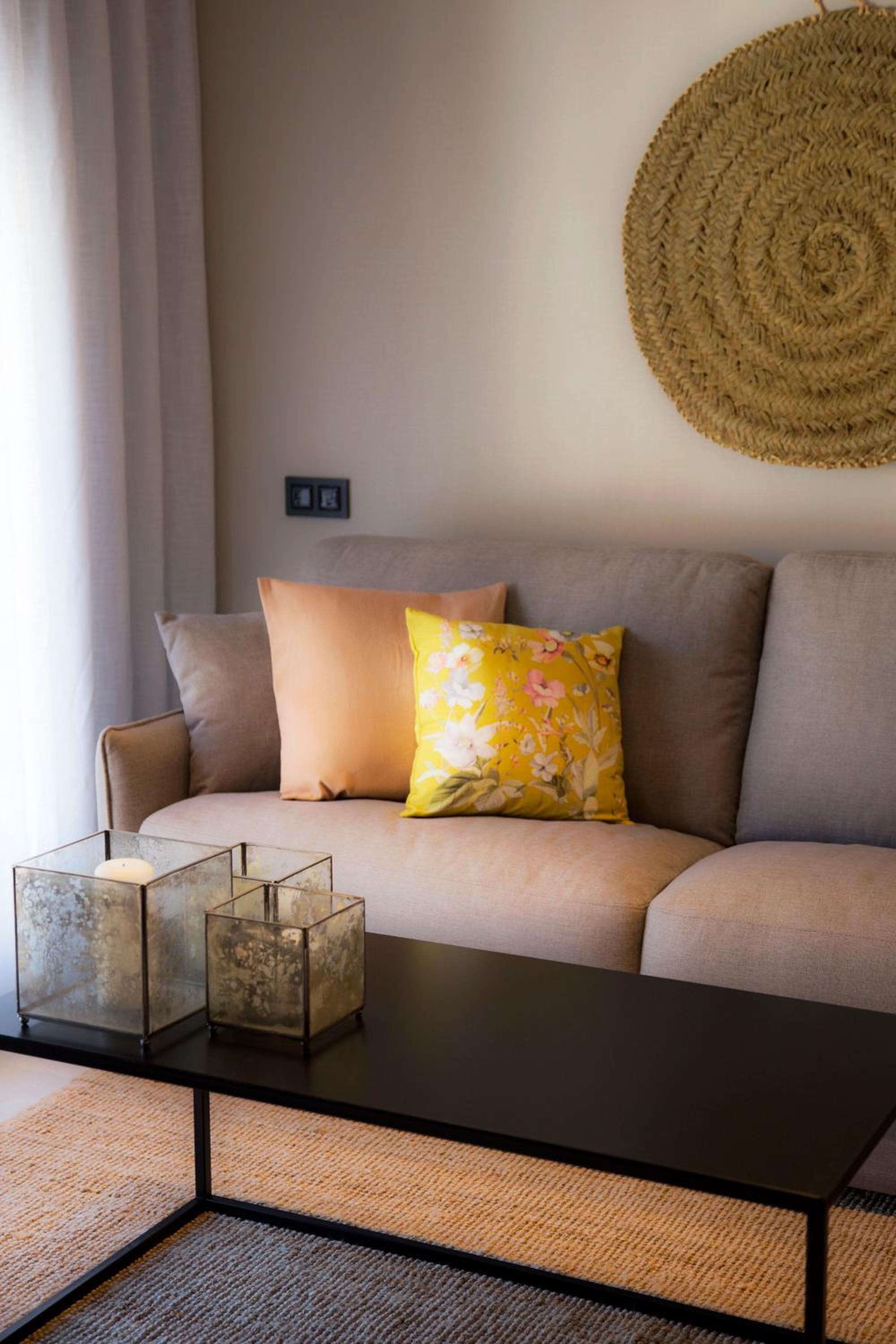 Two-Bedroom Apartment - Photo 1