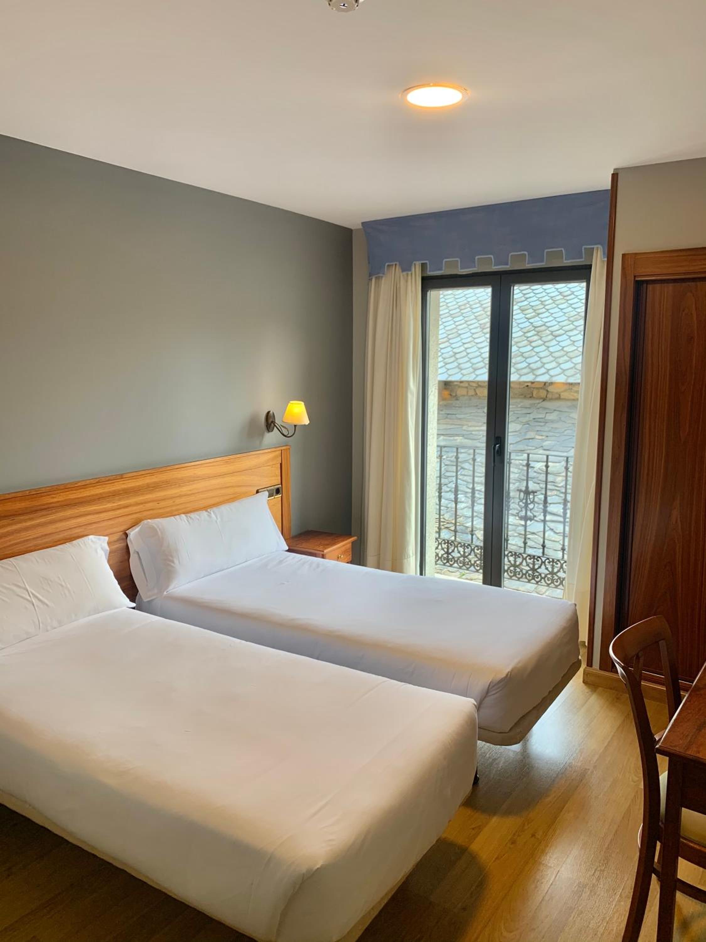 Habitación Doble Estándar o con Dos Camas Individuales.
