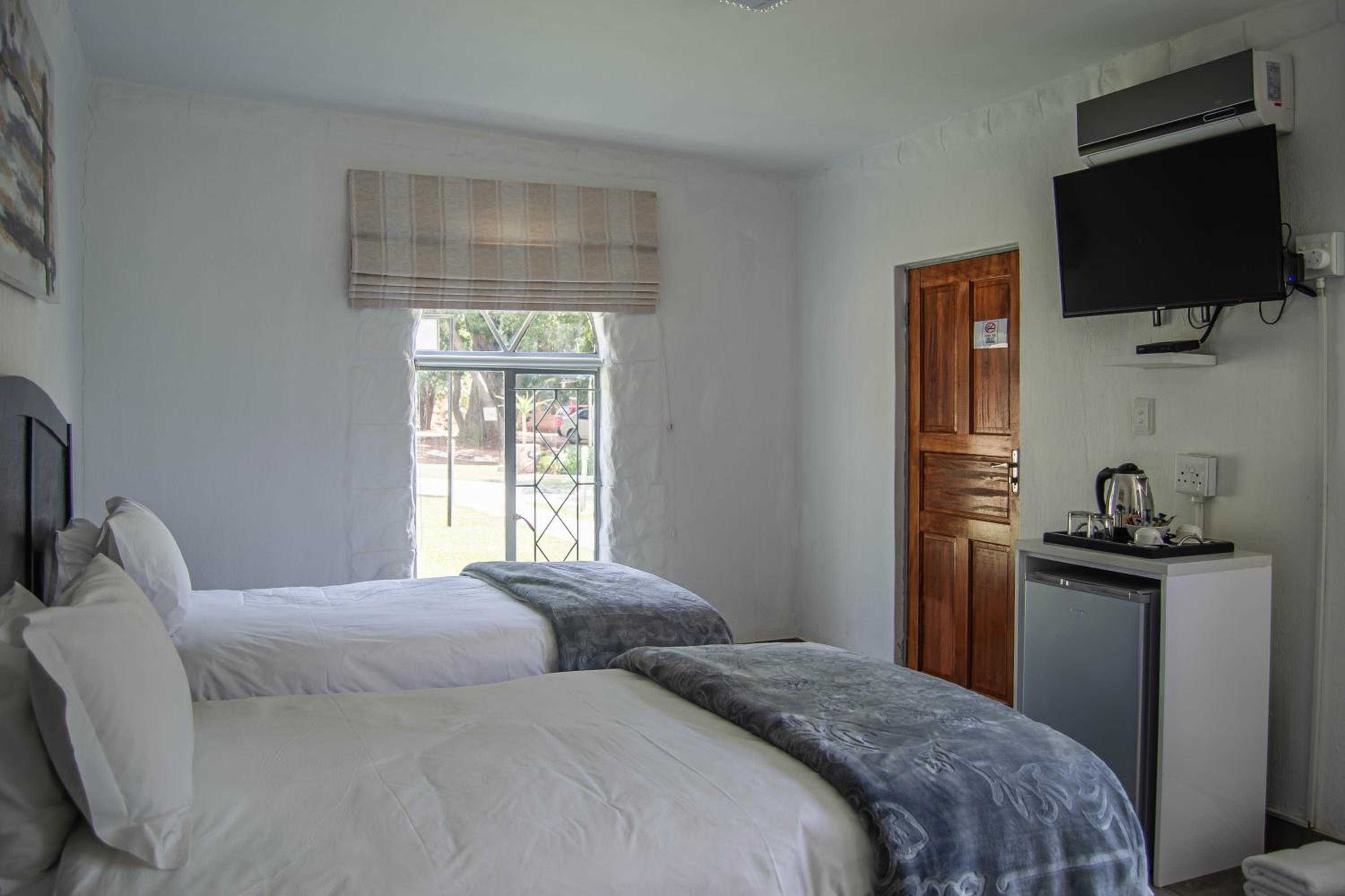 Twin Room photo 2
