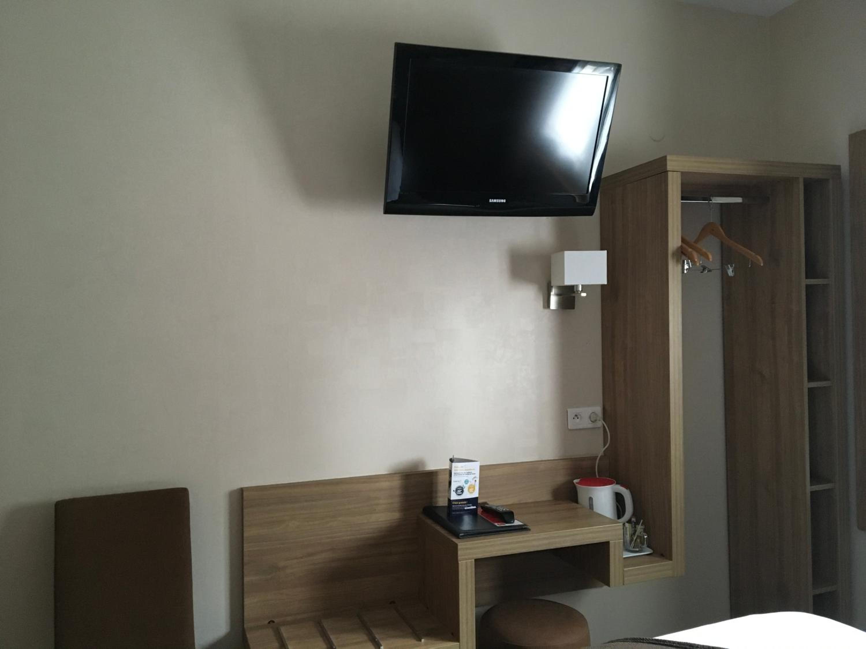 Standard Double Room photo 3