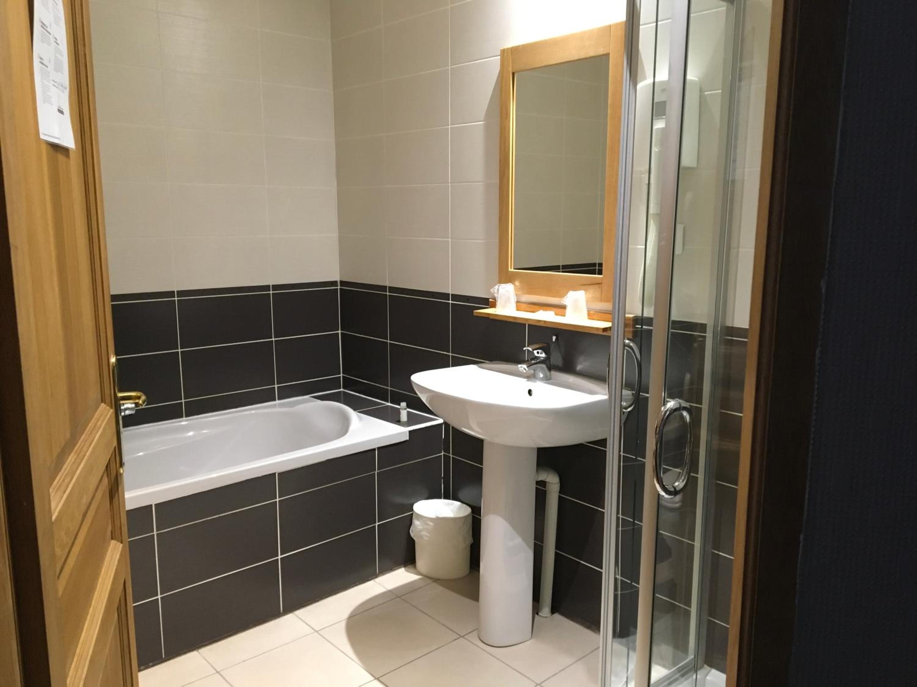 Comfort Plus Triple Room photo 3