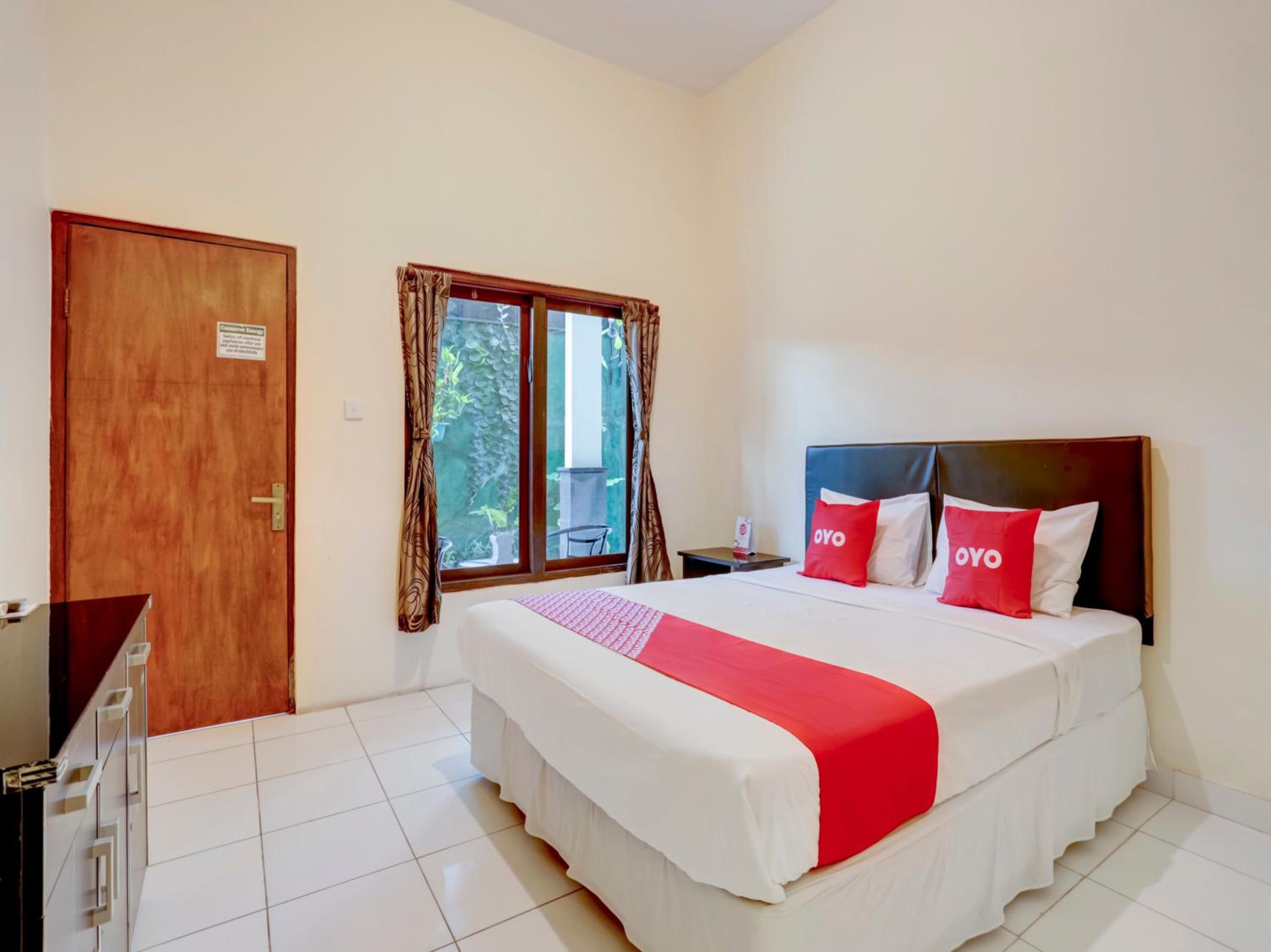Standard Double Room - Photo 17