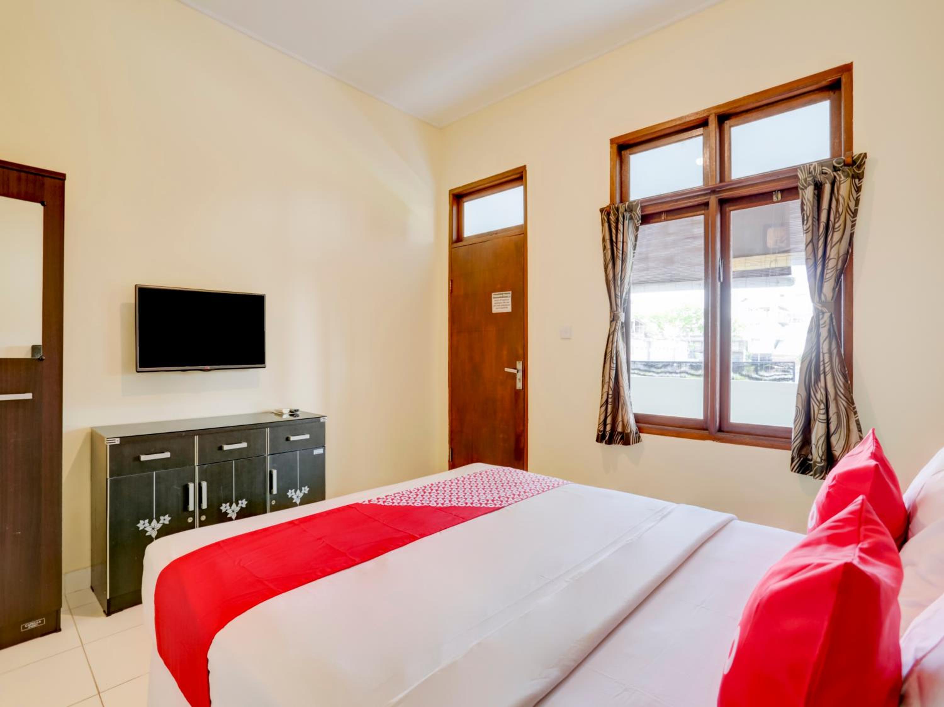 Standard Double Room - Photo 16