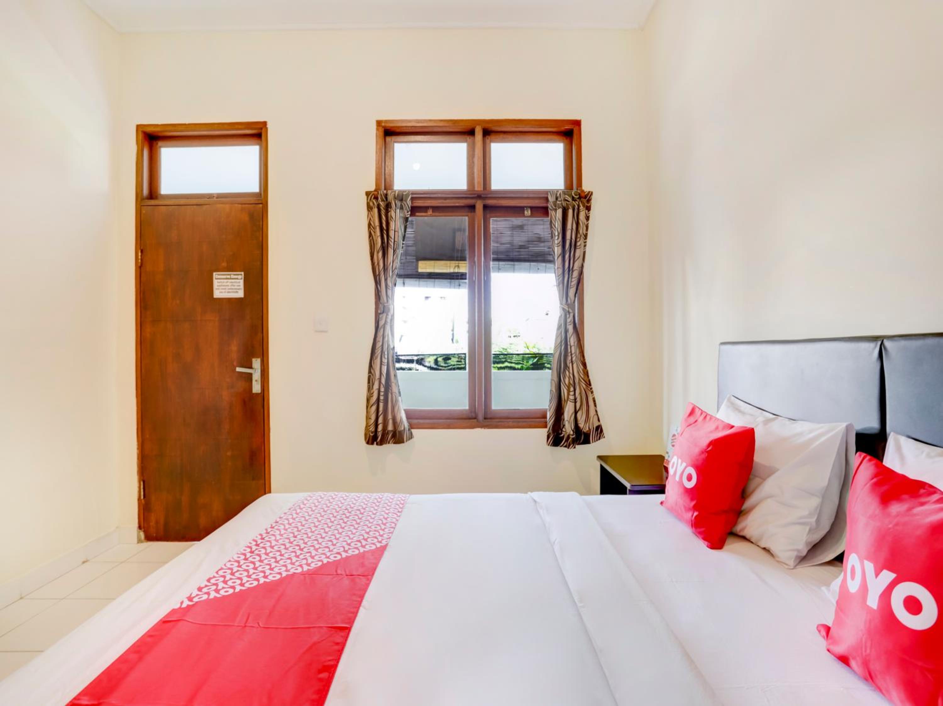 Standard Double Room - Photo 15