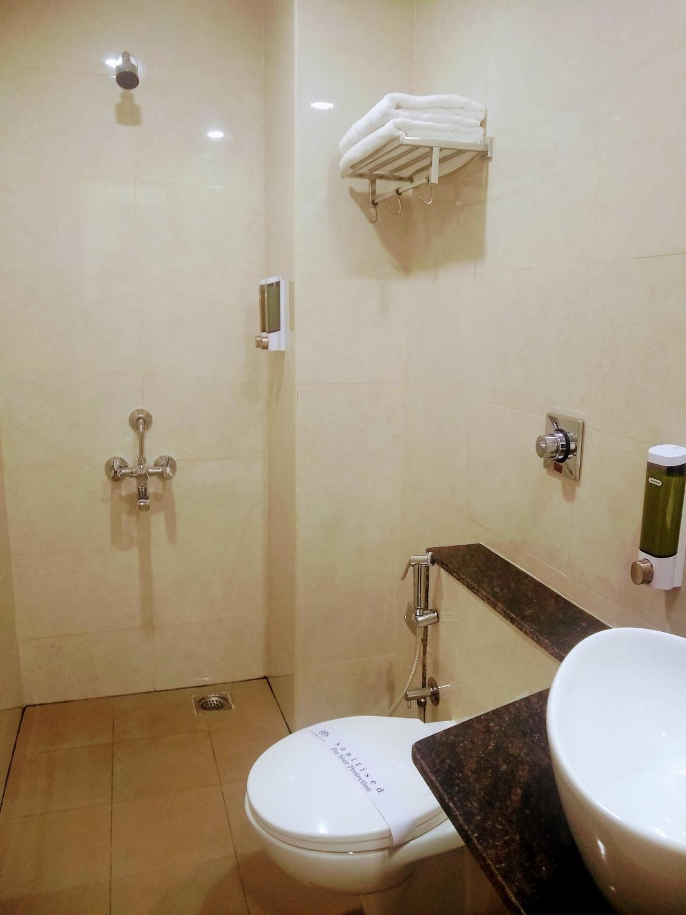 Deluxe Triple Room - Photo 5