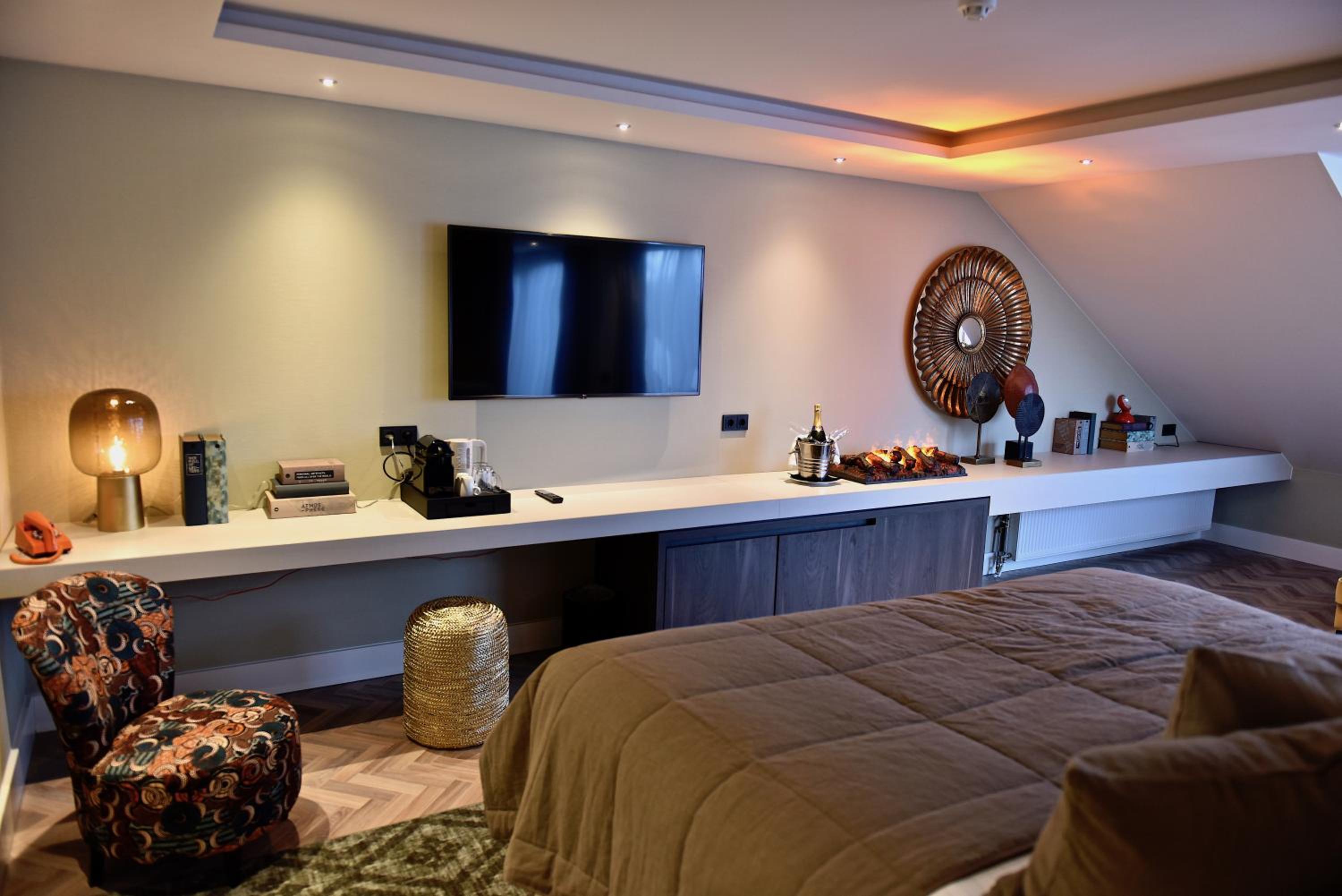 Suite with Balcony photo 3