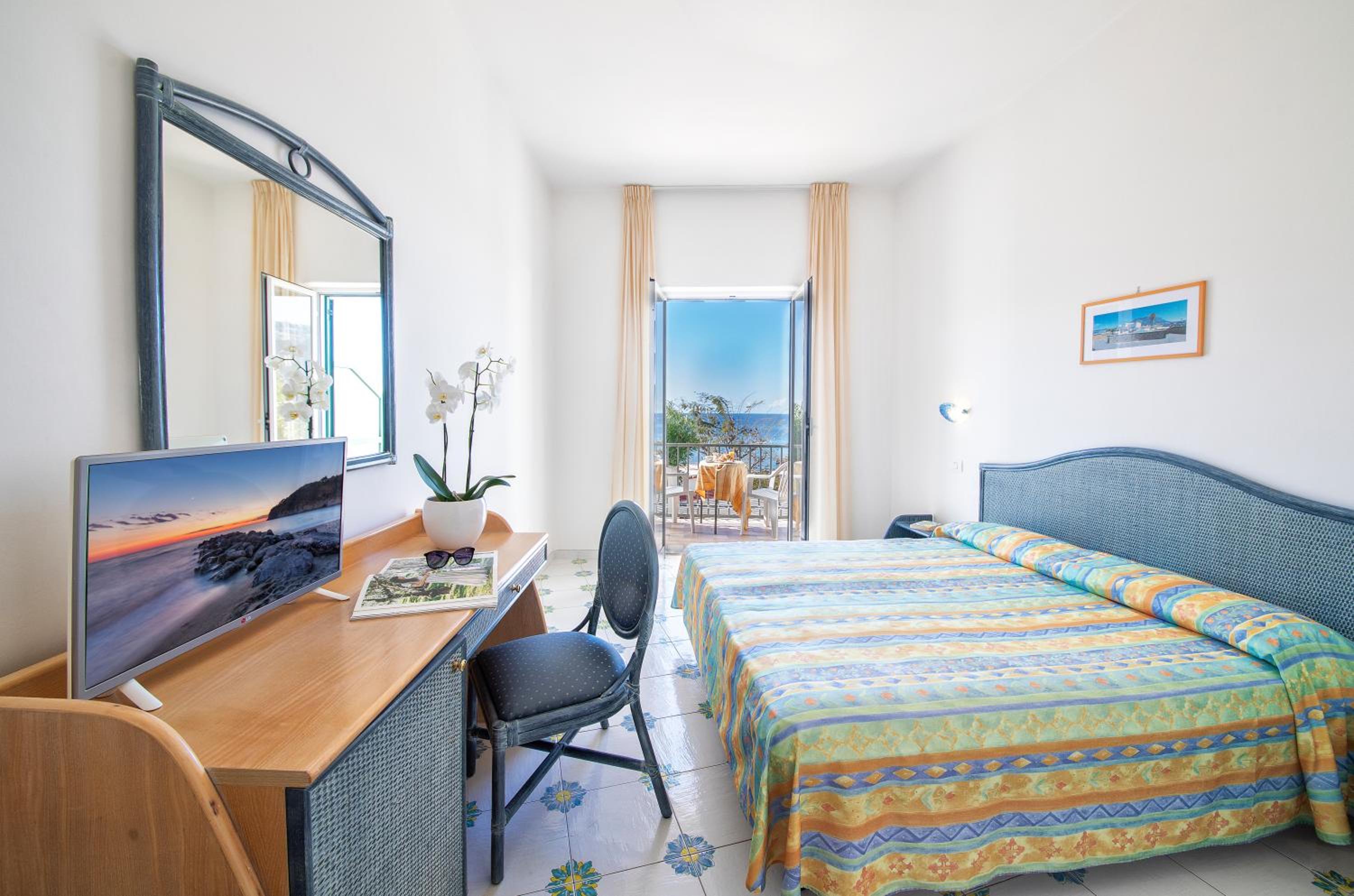 Double or Twin Room with Side Sea View