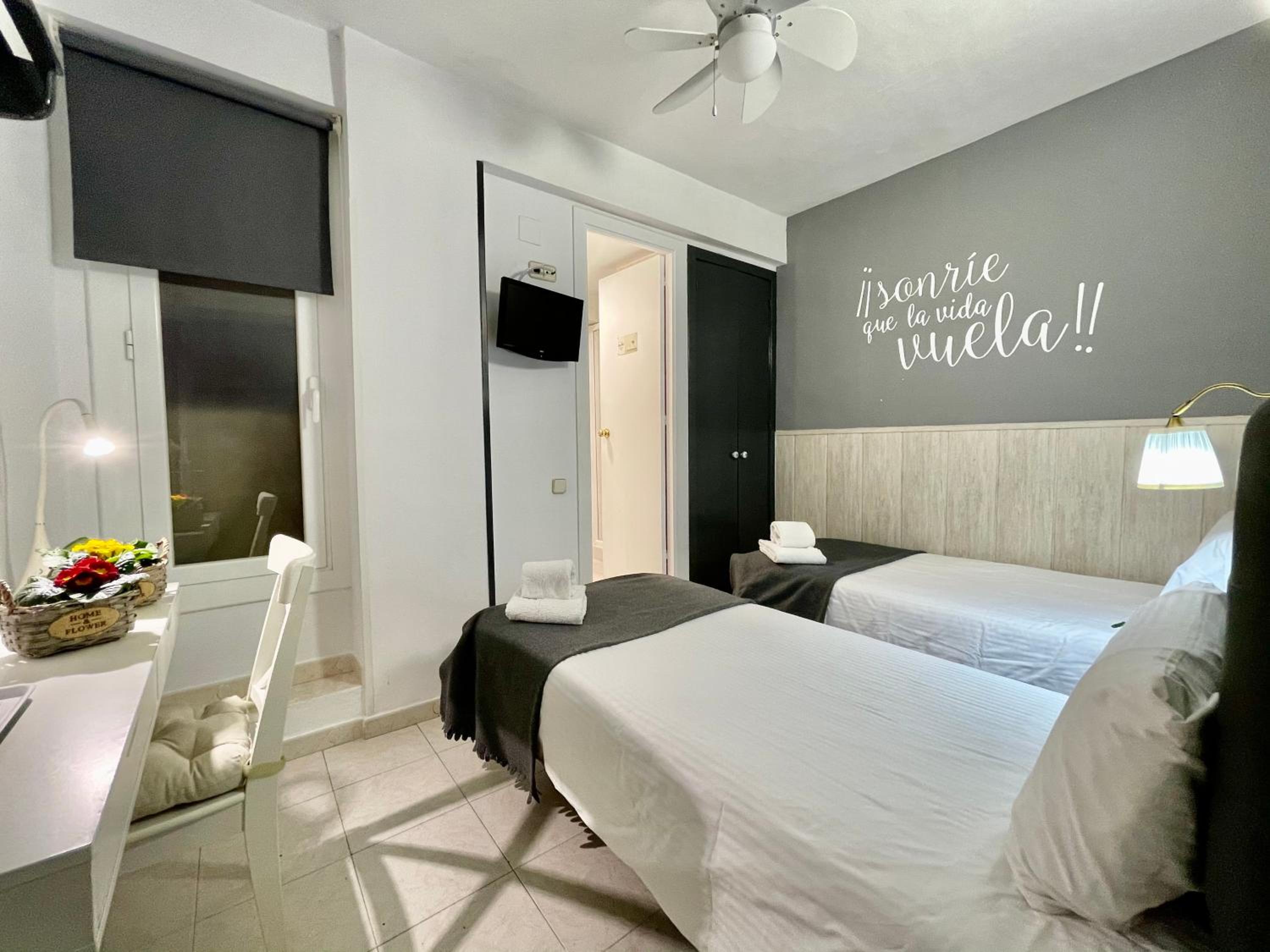 Twin Room photo 3
