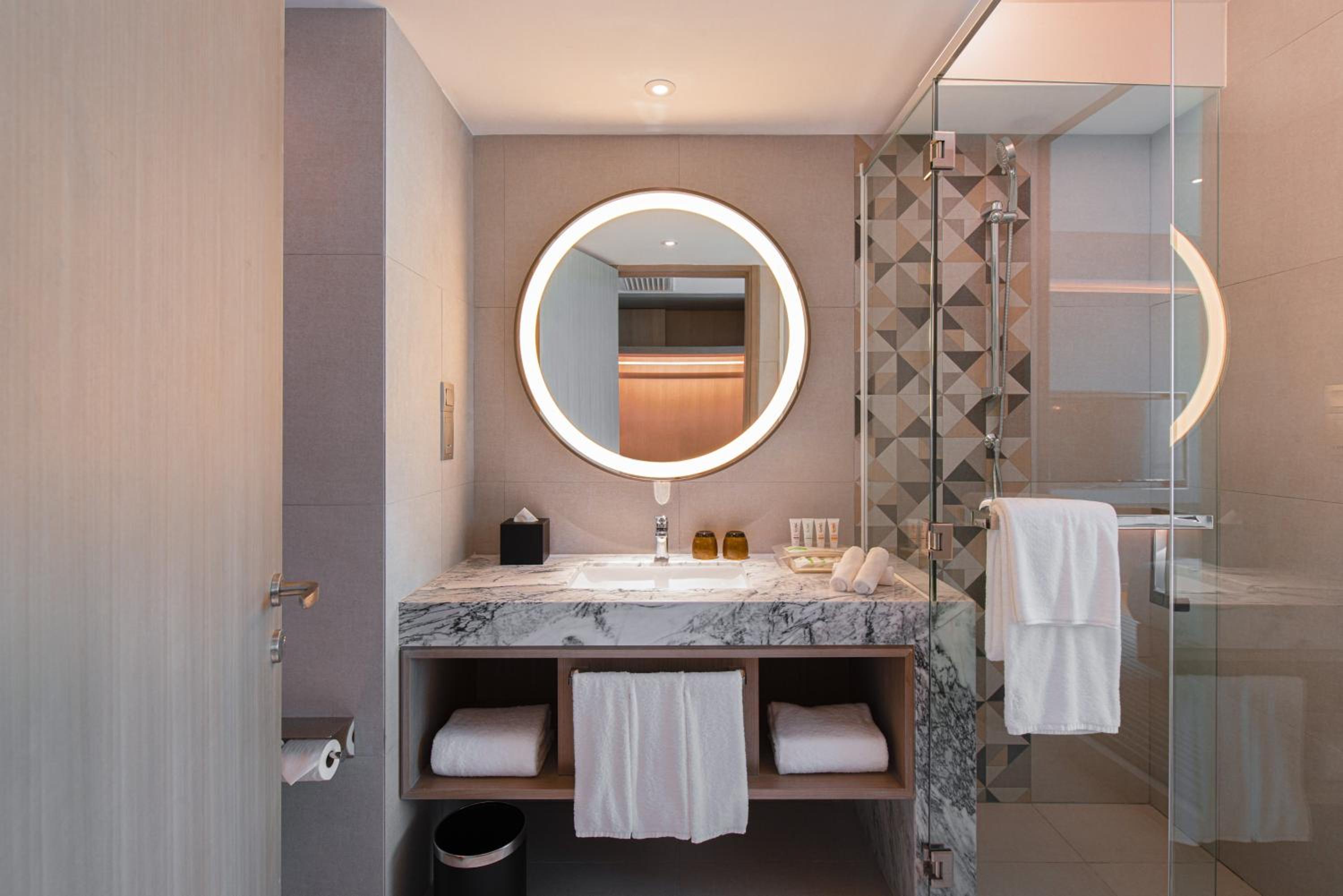 Premium King Room