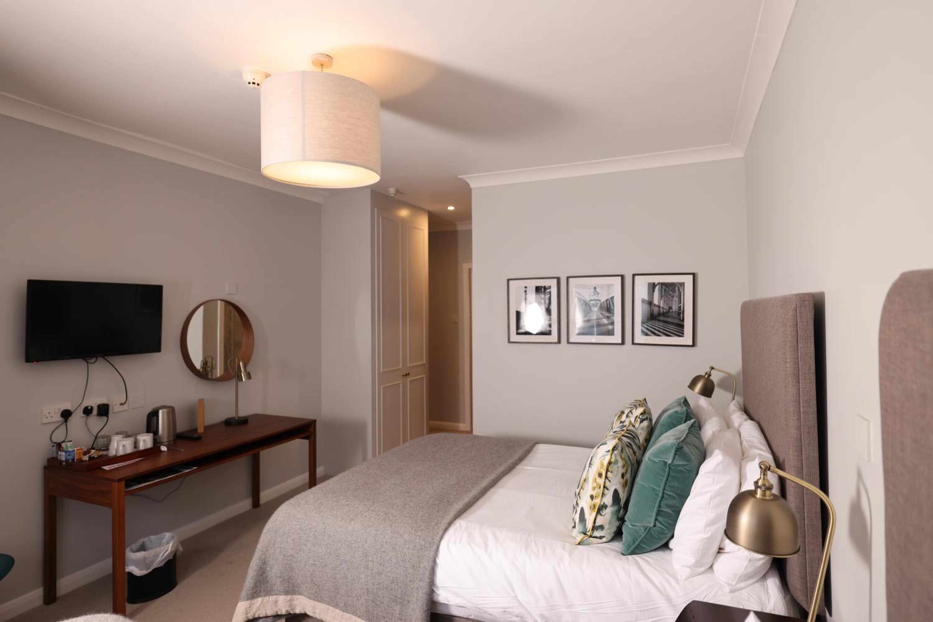 Deluxe Double or Twin Room photo 2
