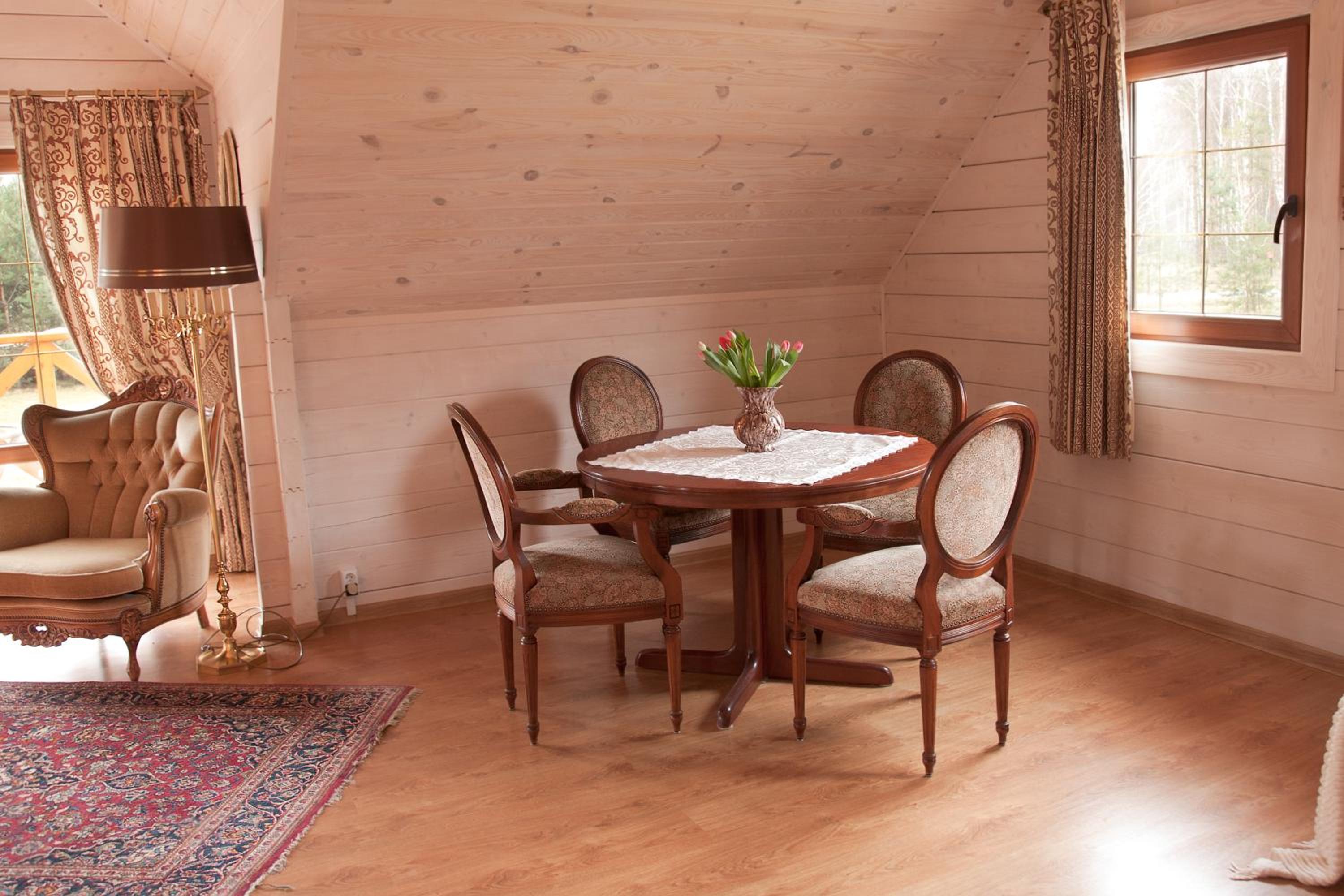 Chalet (8 Adults) photo 2