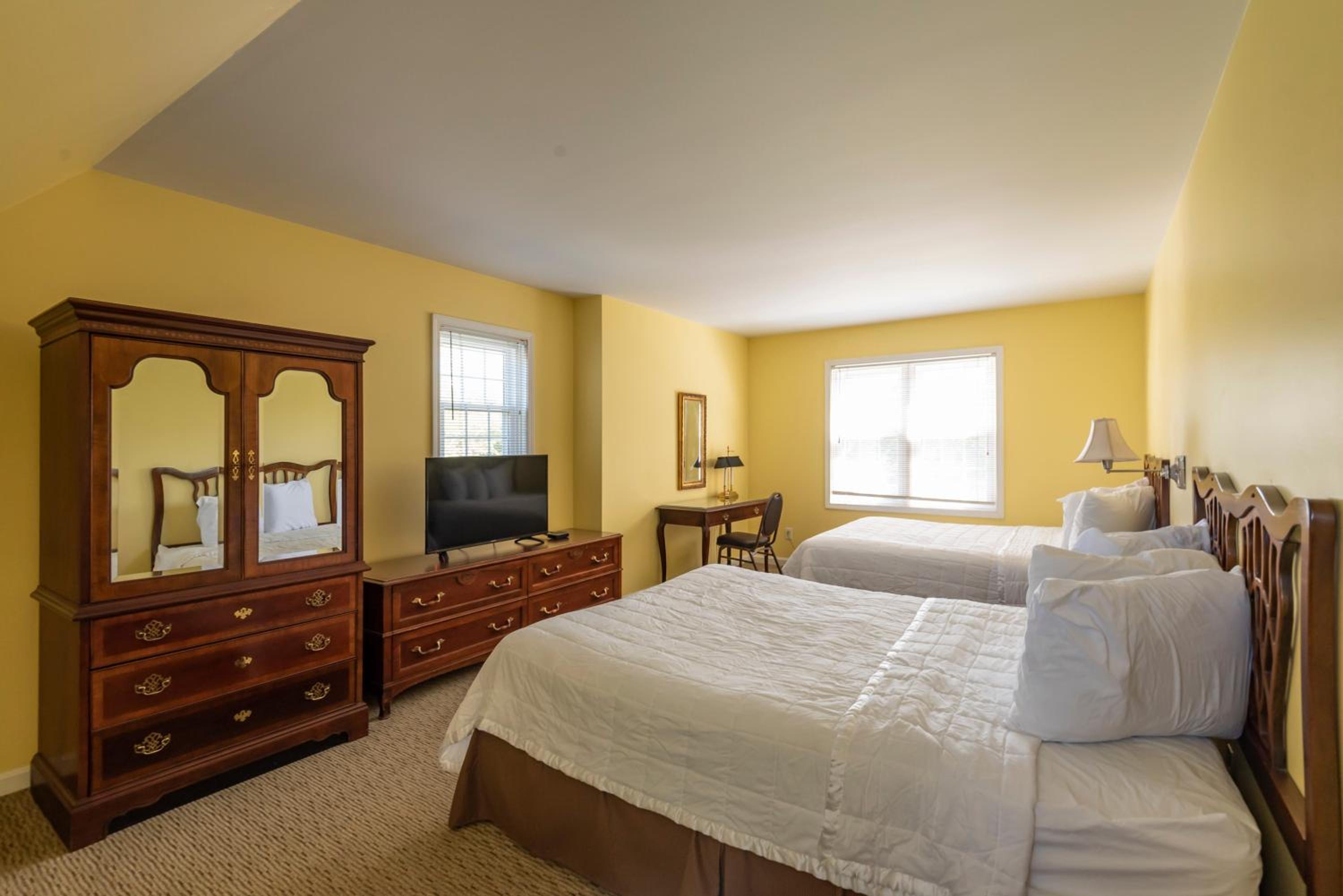 Standard Suite - Photo 4