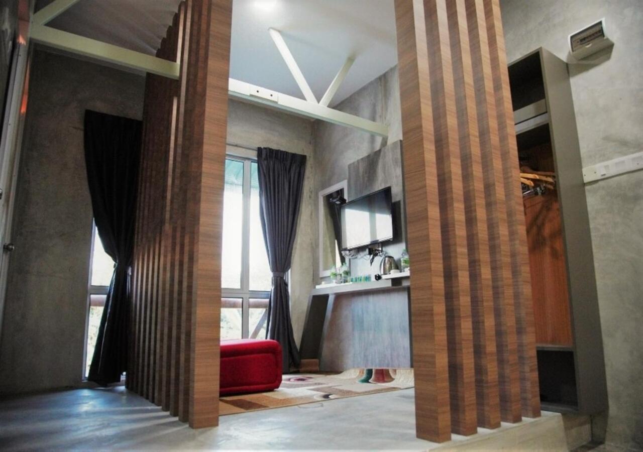 Superior Quadruple Room - Photo 3