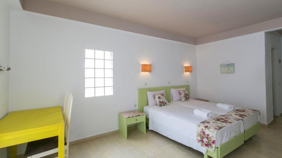 Basic Triple Room photo 3