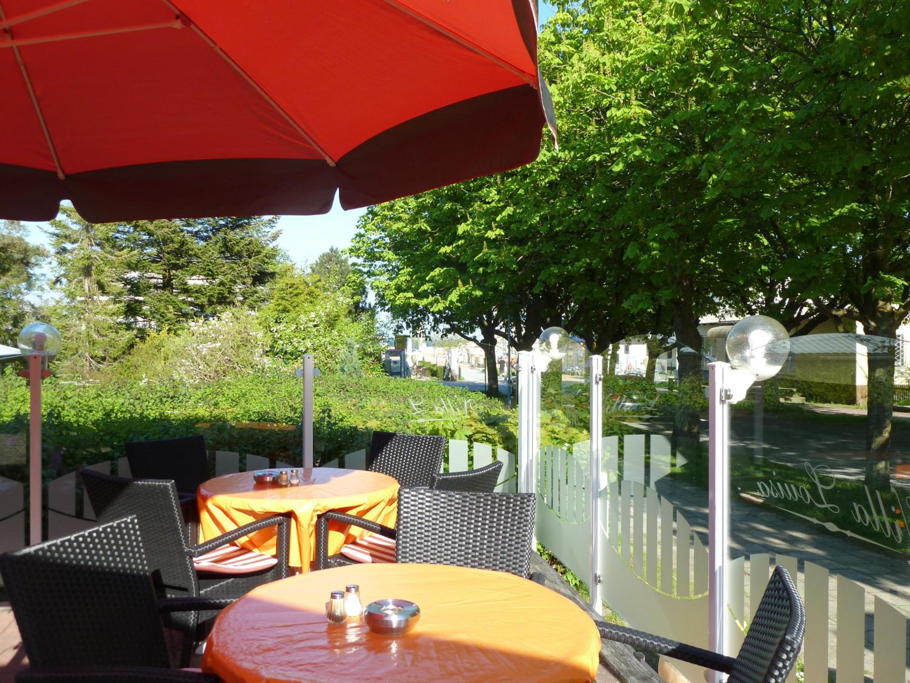 Two-Bedroom Apartment with Balcony or Terrace photo 3