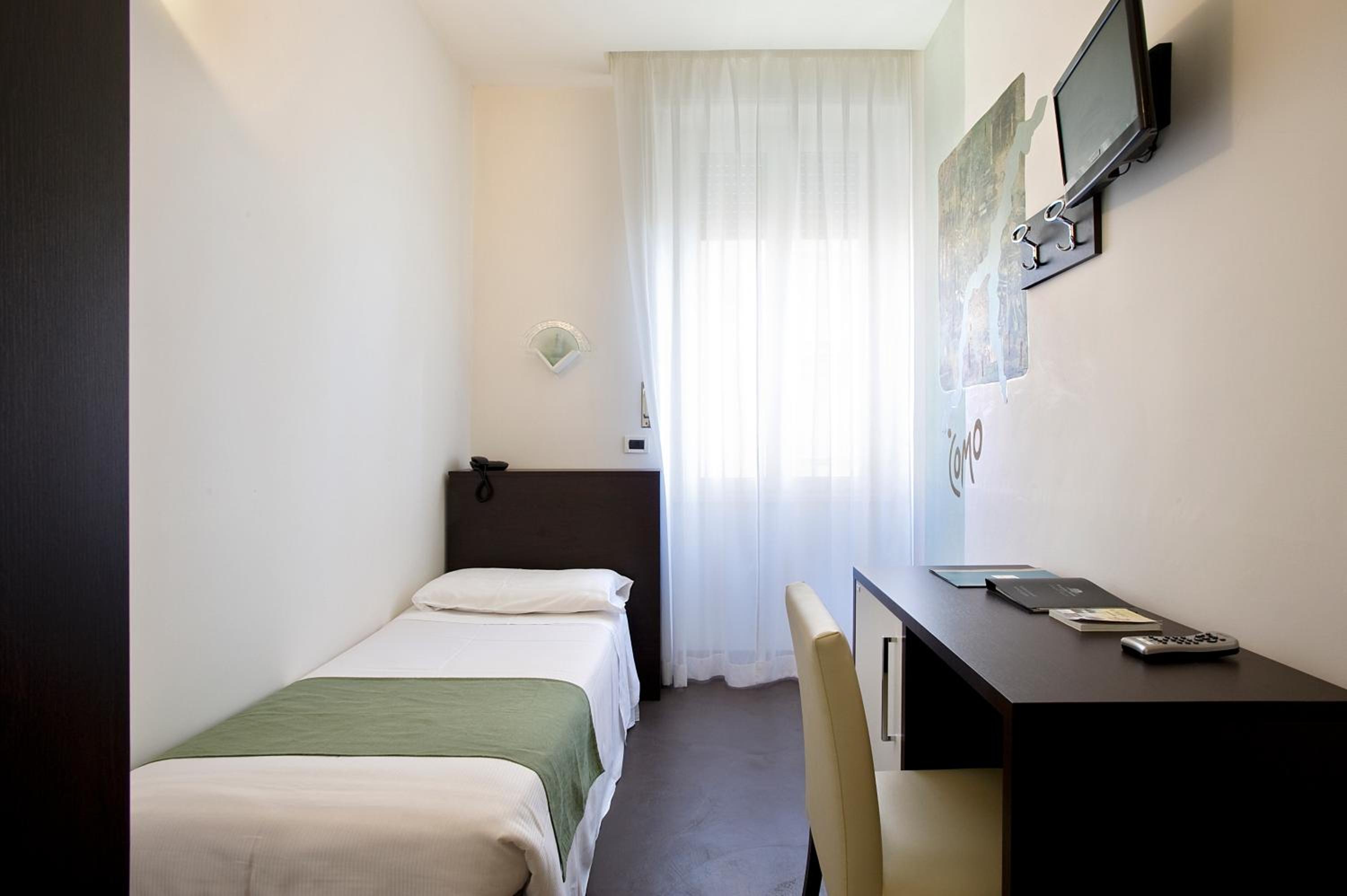 Single Room photo 3