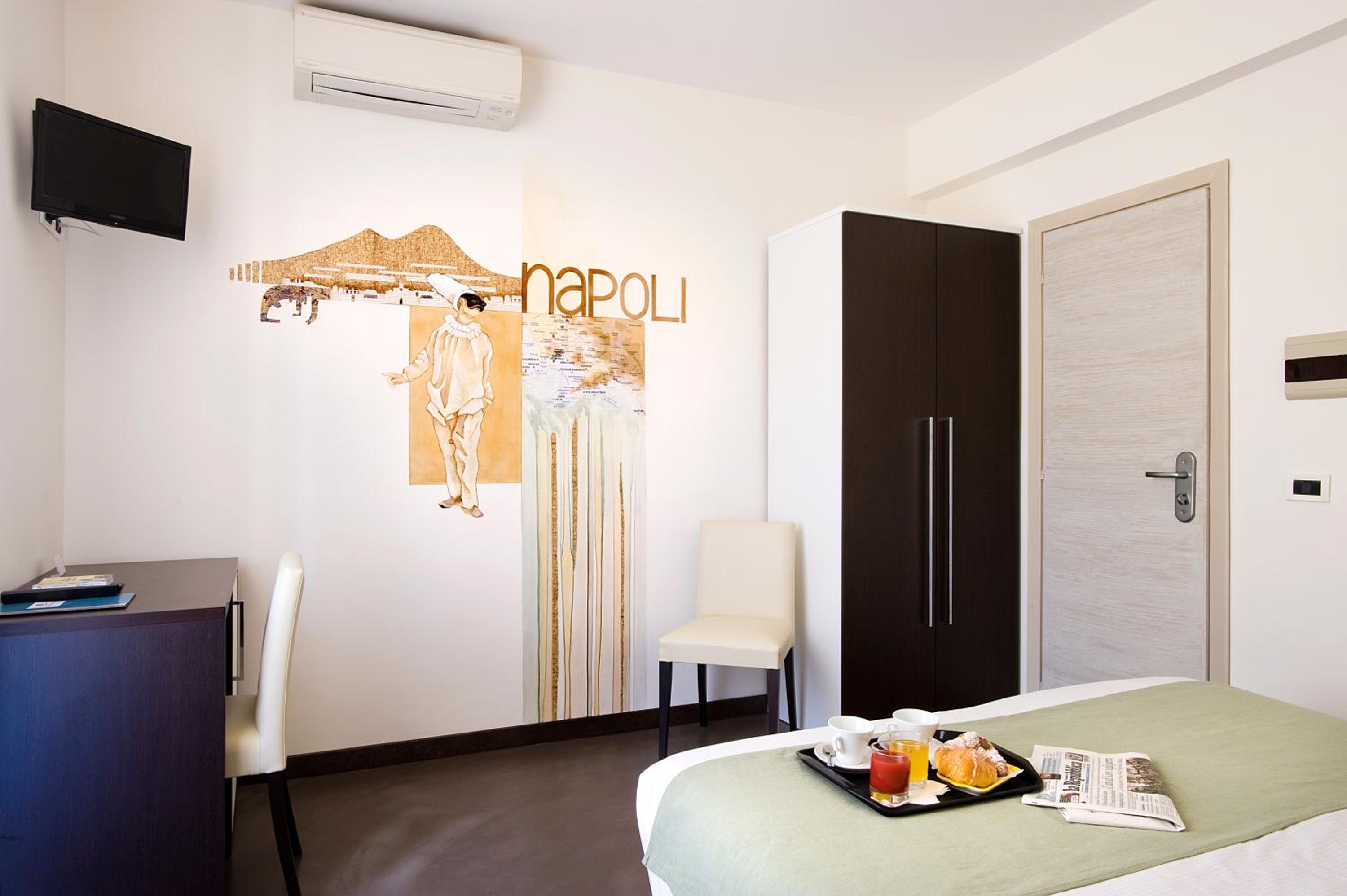 Double or Twin Room - Photo 4