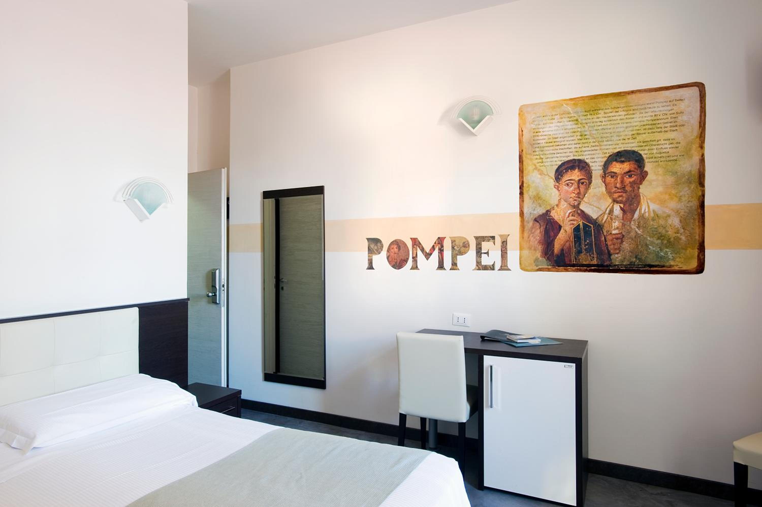 Double or Twin Room - Photo 5