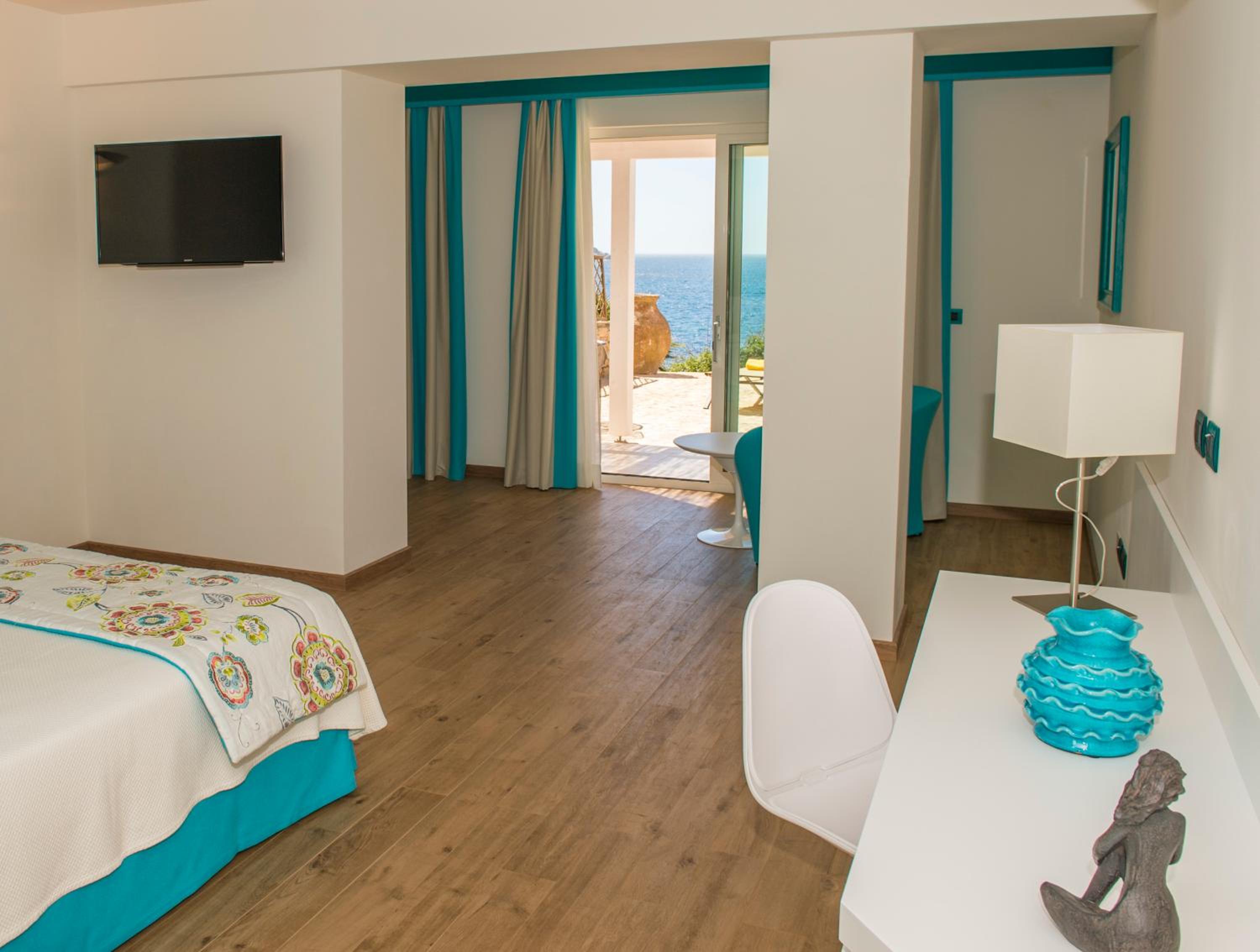 Sea Garden Deluxe Double