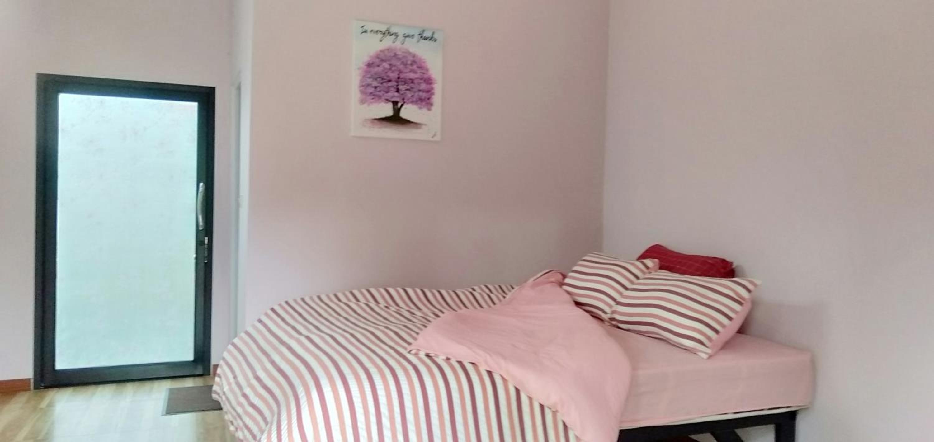 Double Room with Balcony - Photo 10