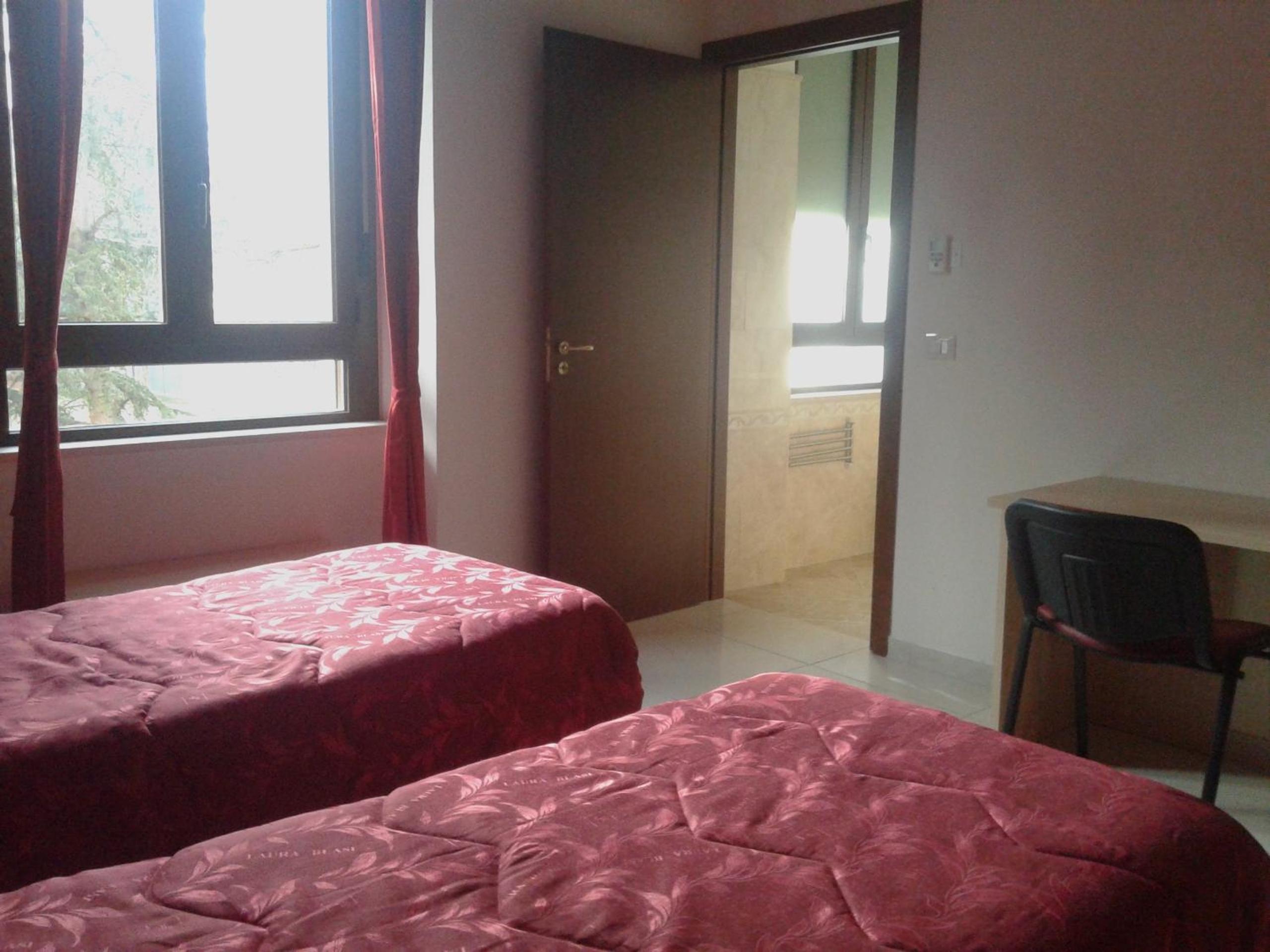 Triple Room - Photo 8