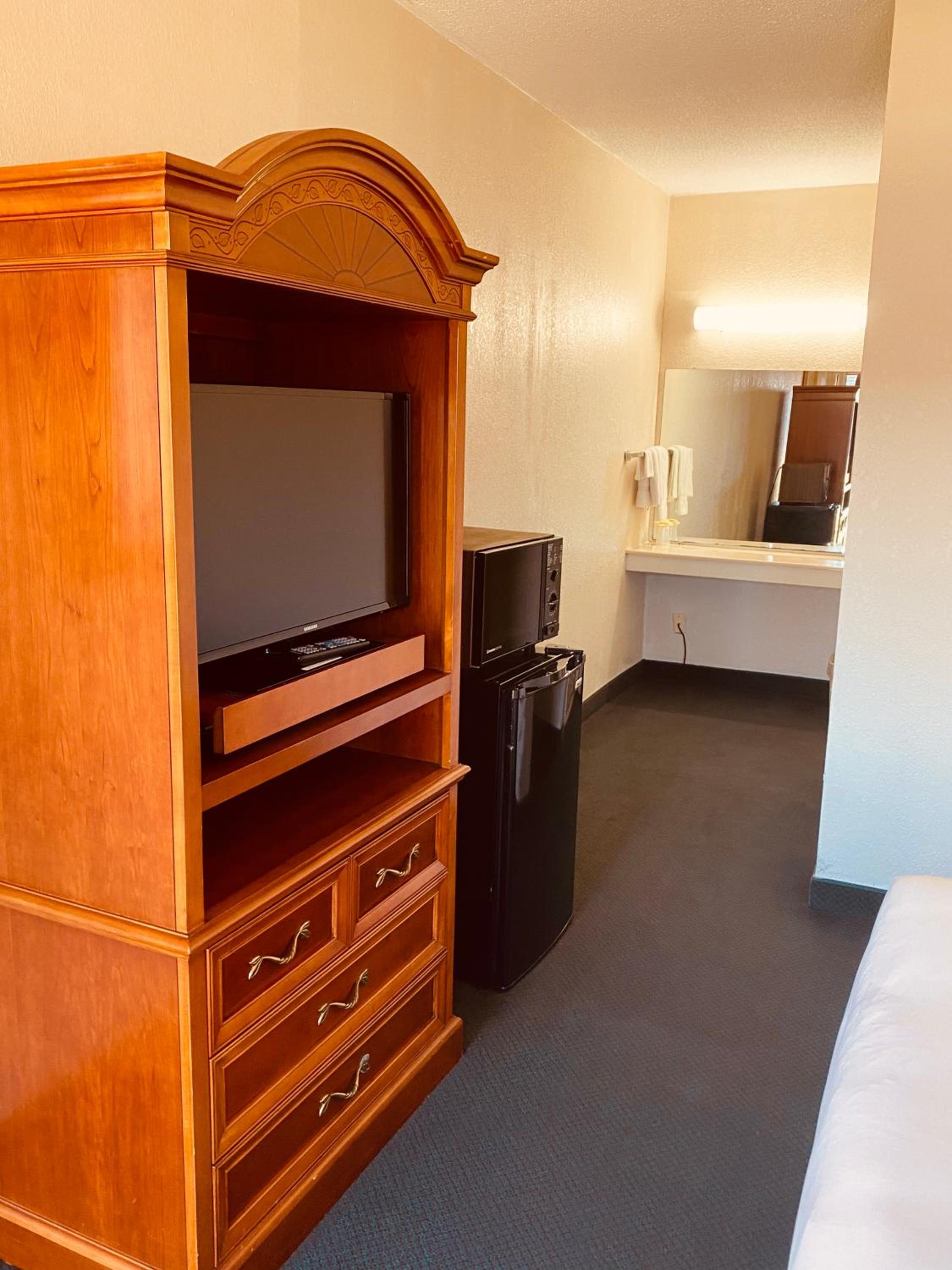 King Room - Disability Access photo 1